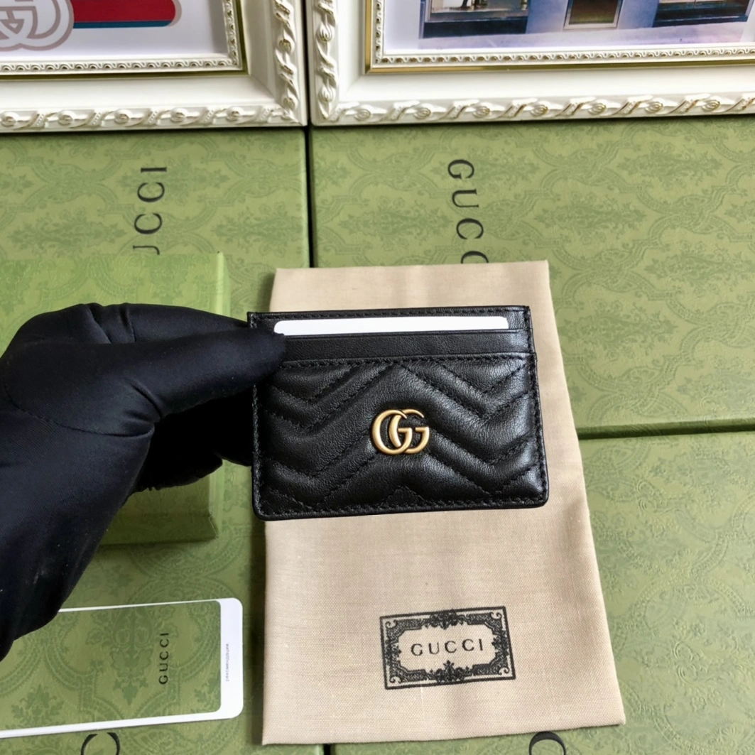 Gucci AAA Quality Card Case WellDesigned 3246