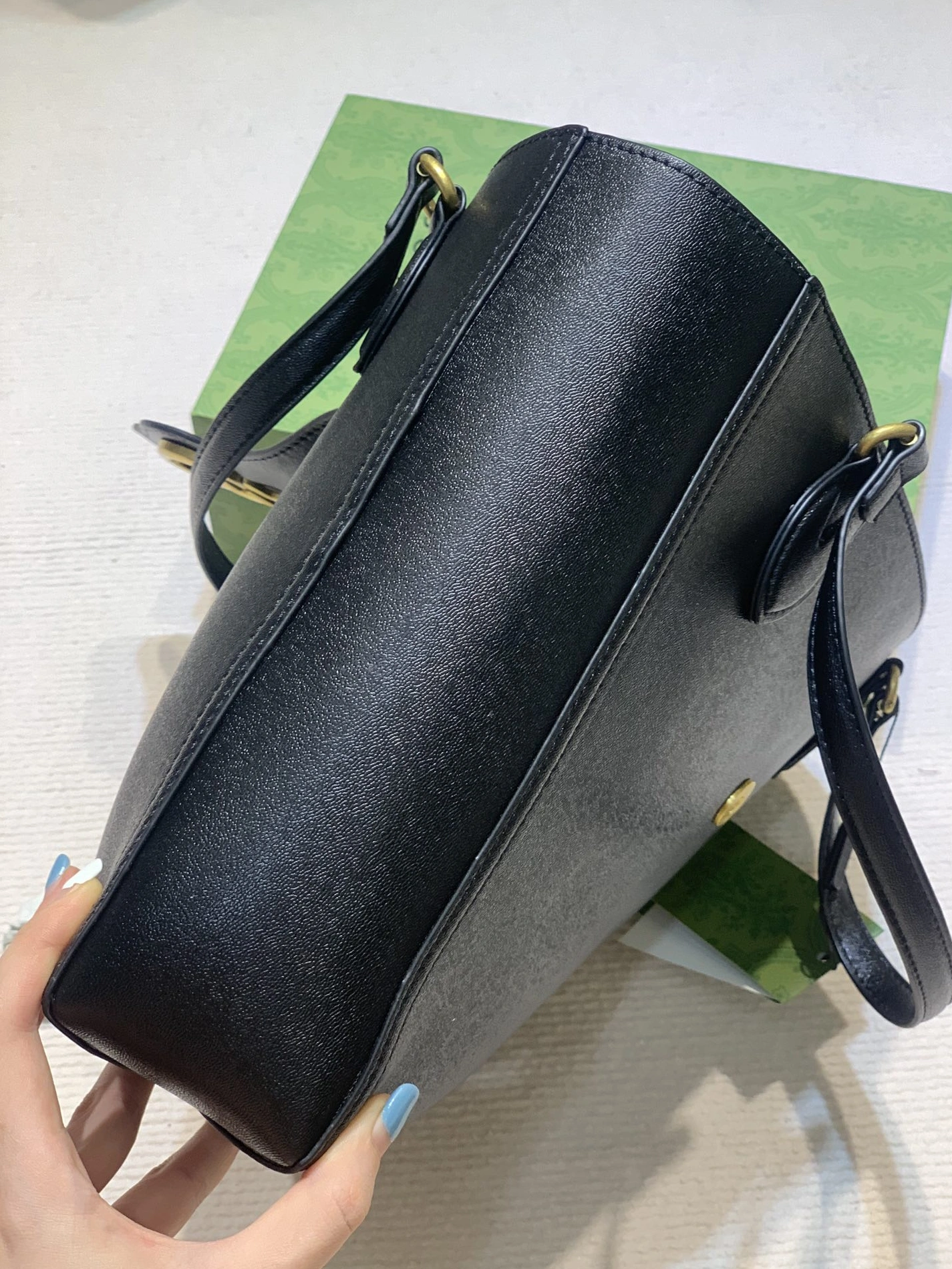 Gucci AAA Quality Handbags For Women Bold 9977