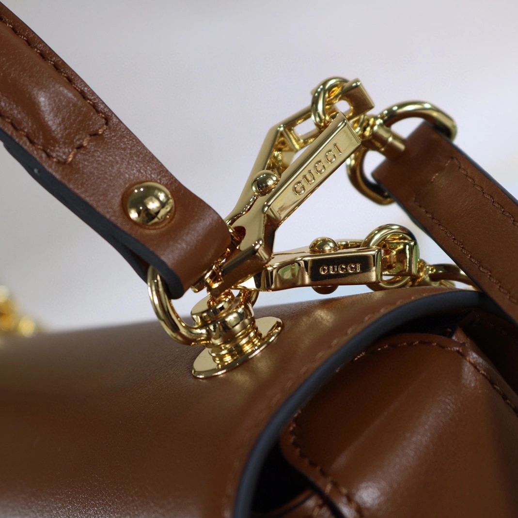 Gucci AAA Quality Handbags For Women Breathable 7074