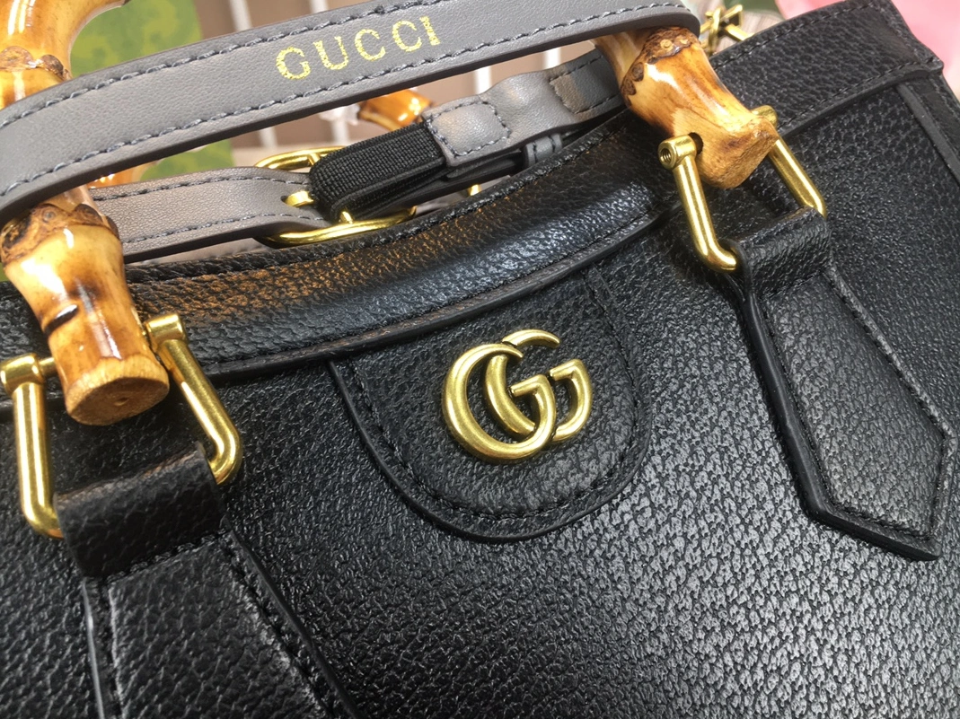 Gucci AAA Quality Handbags For Women Comfortable 6384