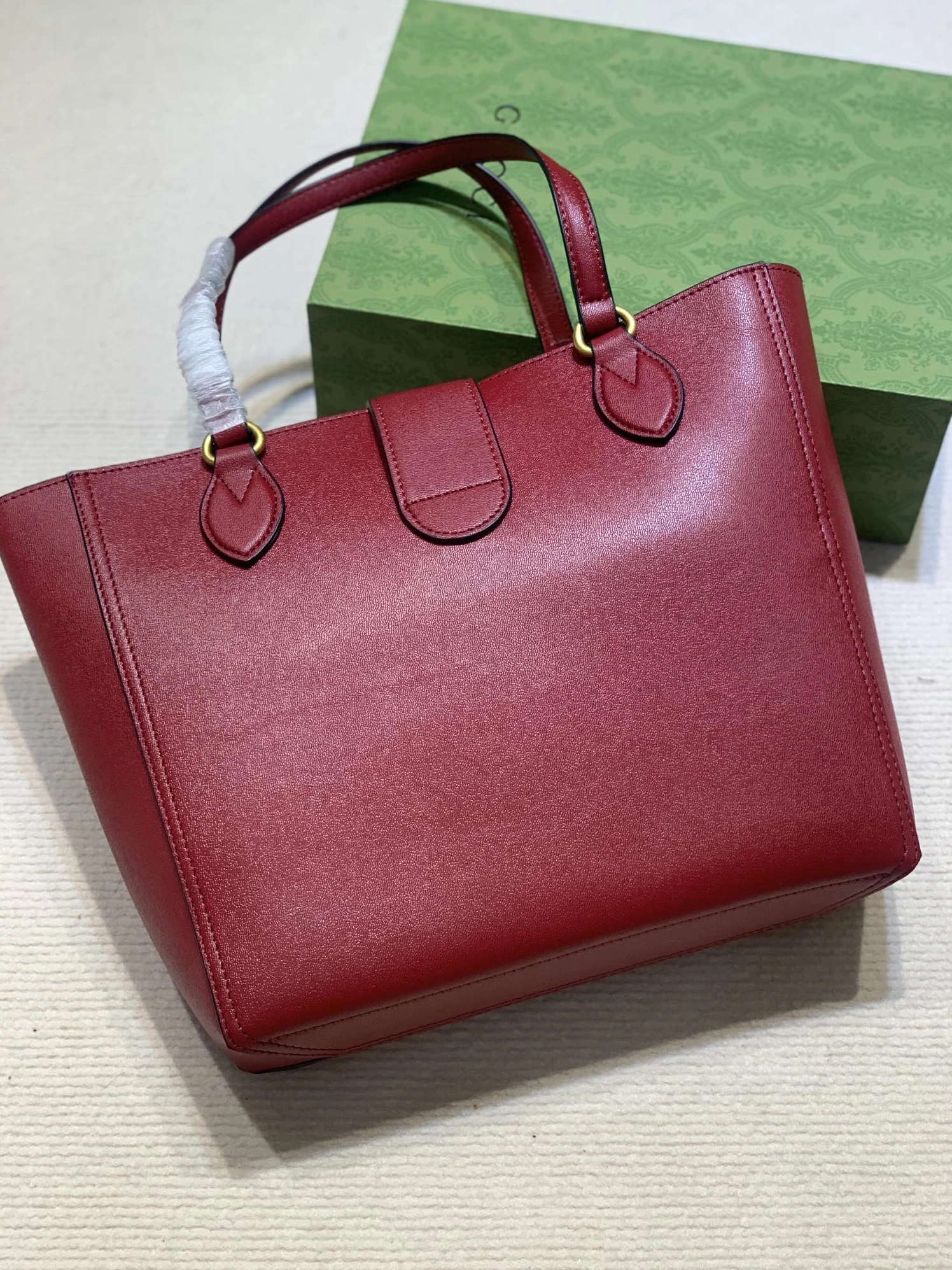 Gucci AAA Quality Handbags For Women Comfortable 6841