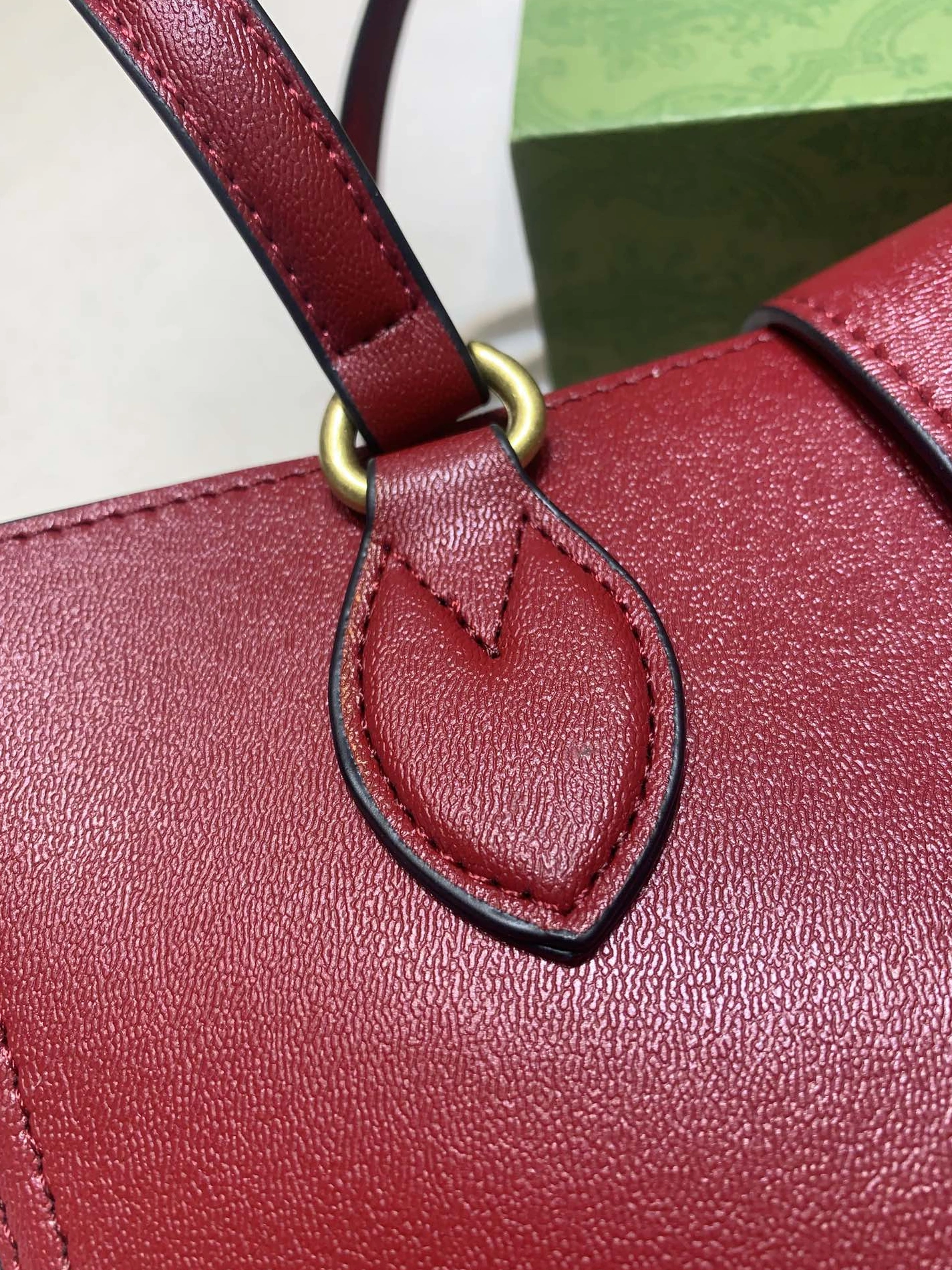 Gucci AAA Quality Handbags For Women Comfortable 6841