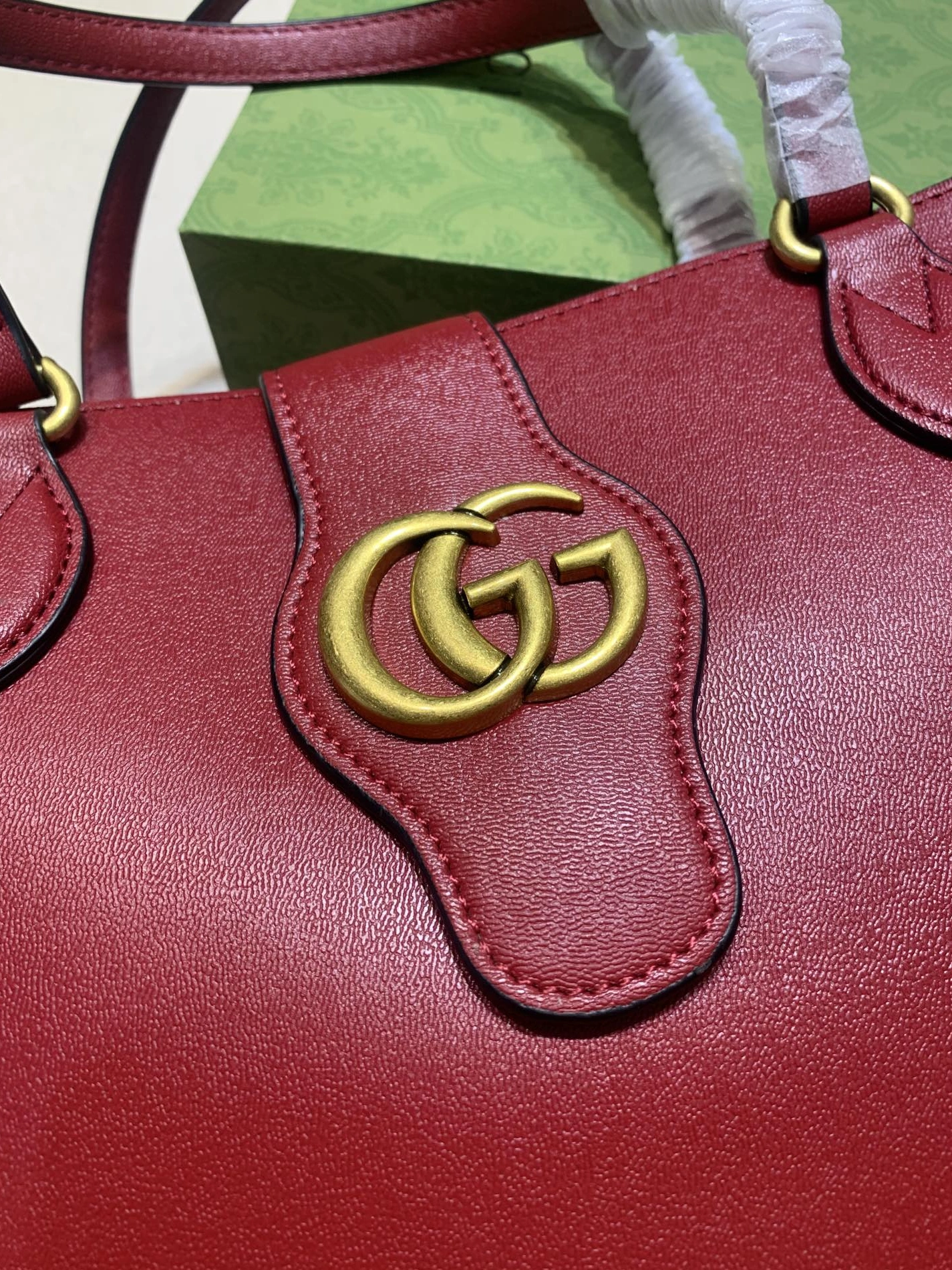 Gucci AAA Quality Handbags For Women Comfortable 6841
