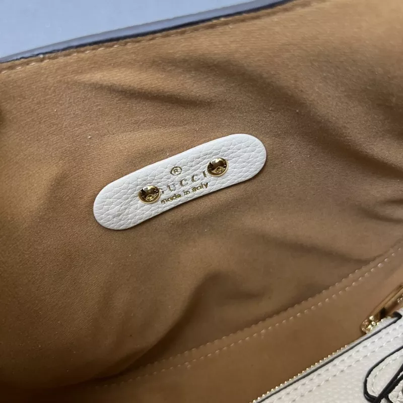 Gucci AAA Quality Handbags For Women DailyWear 442