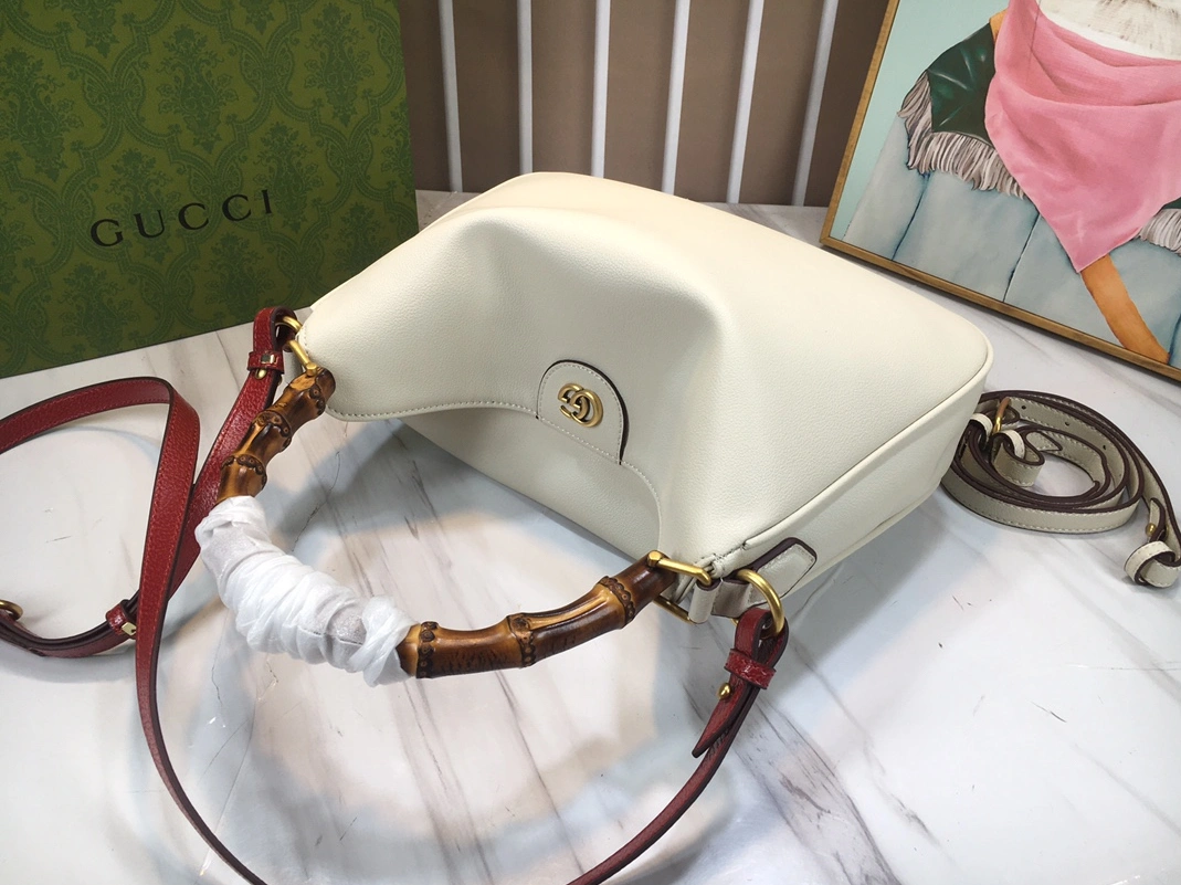 Gucci AAA Quality Handbags For Women DailyWear 6648