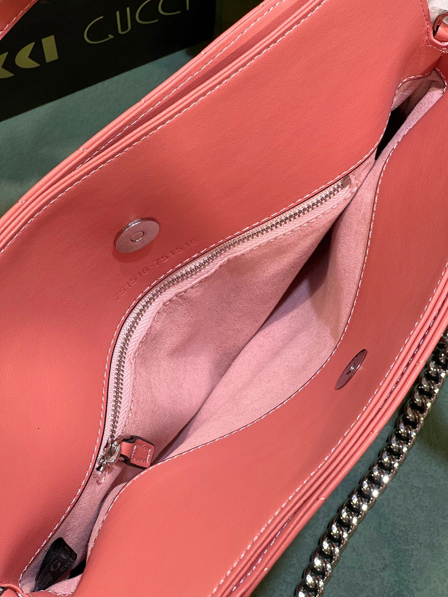 Gucci AAA Quality Handbags For Women Durable 1374