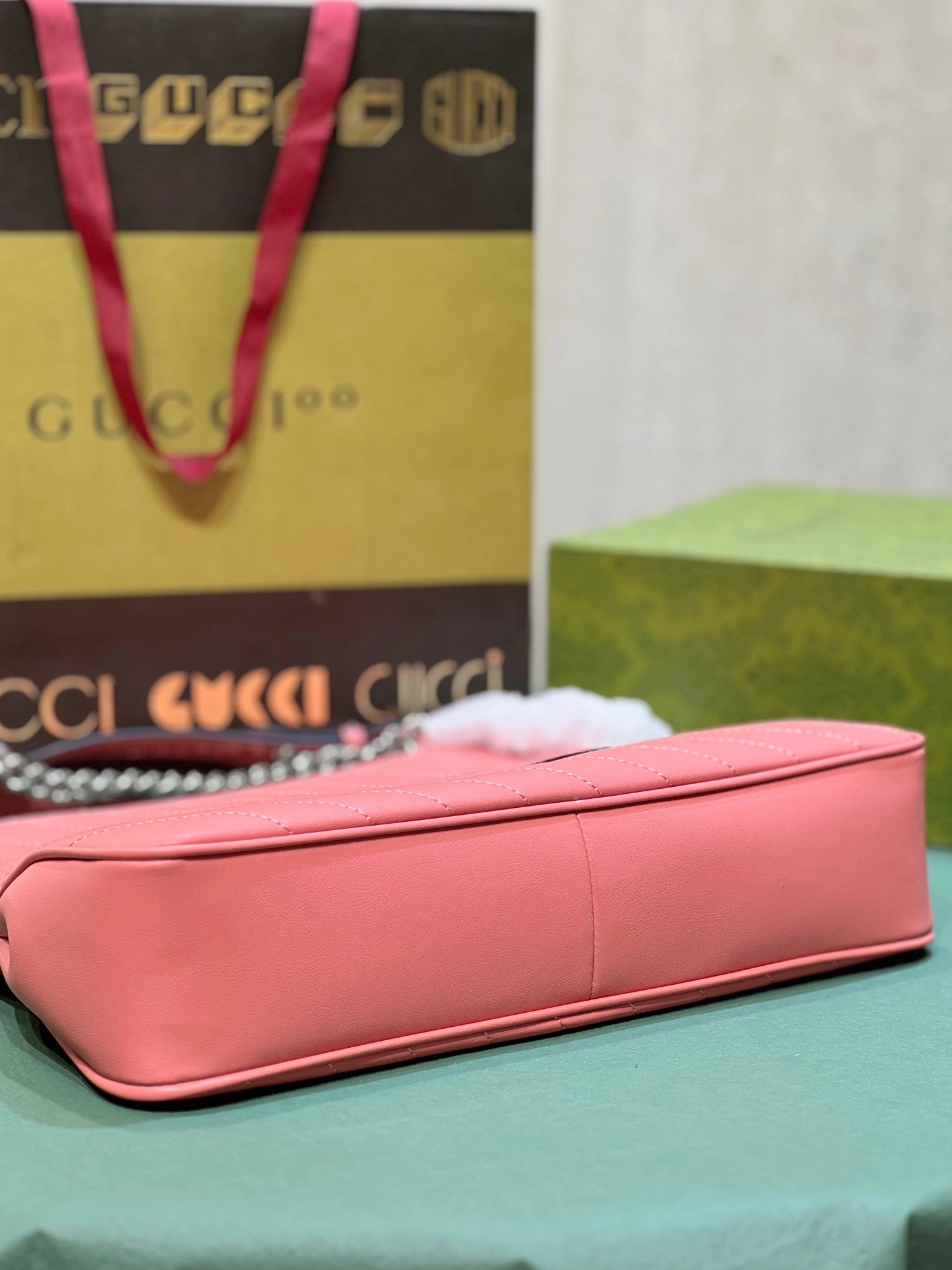 Gucci AAA Quality Handbags For Women Durable 1374
