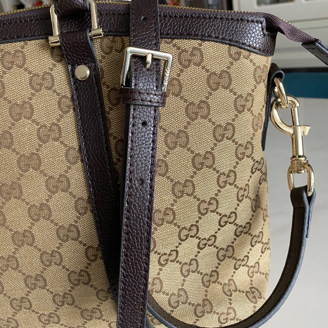 Gucci AAA Quality Handbags For Women Durable 1727