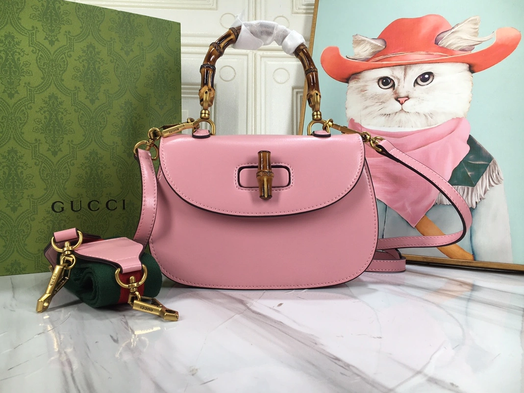 Gucci AAA Quality Handbags For Women Durable 8519