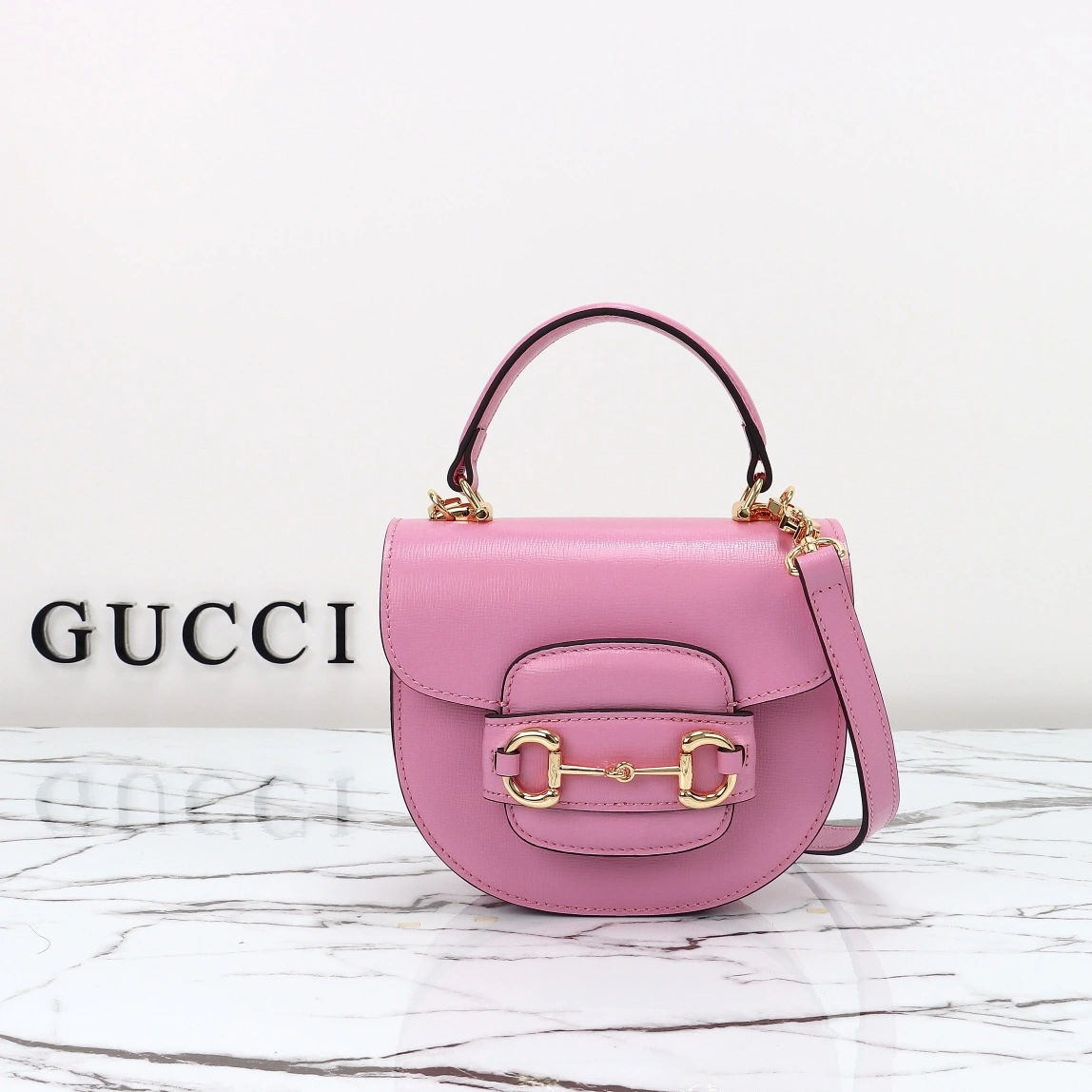 Gucci AAA Quality Handbags For Women Durable 8935