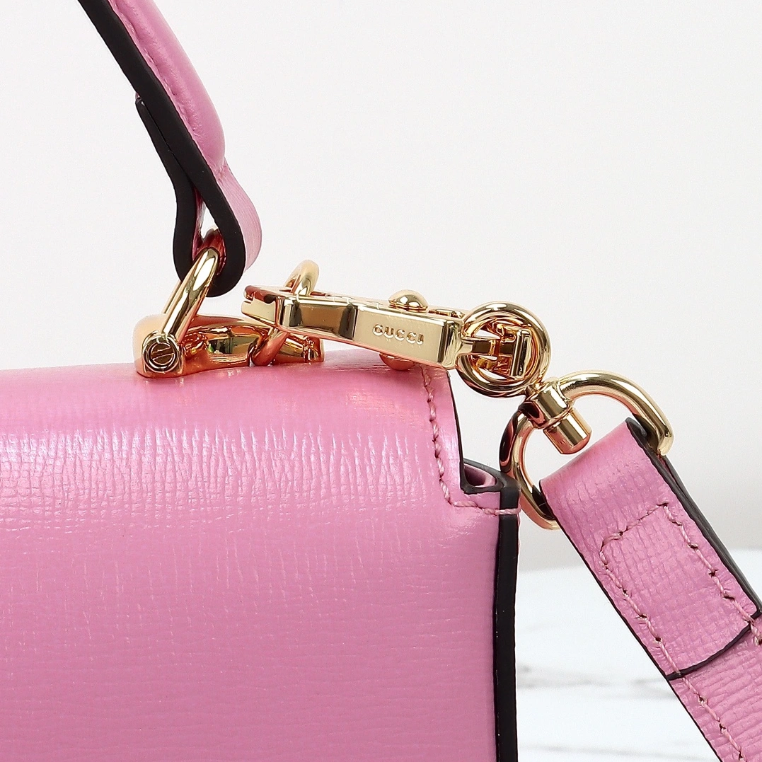 Gucci AAA Quality Handbags For Women Durable 8935