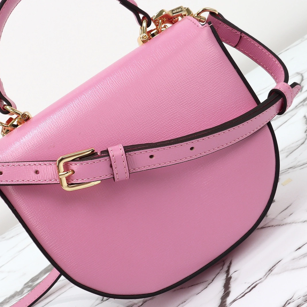 Gucci AAA Quality Handbags For Women Durable 8935