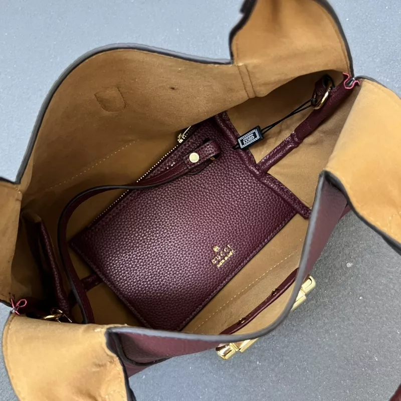 Gucci AAA Quality Handbags For Women Efficient 9024