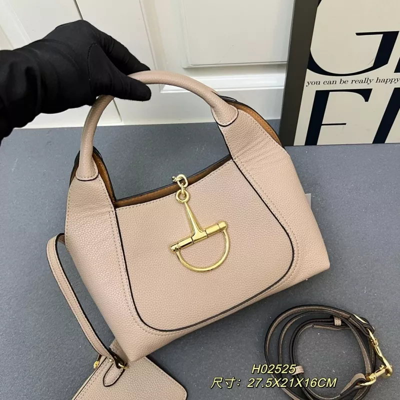 Gucci AAA Quality Handbags For Women Flexible 3484