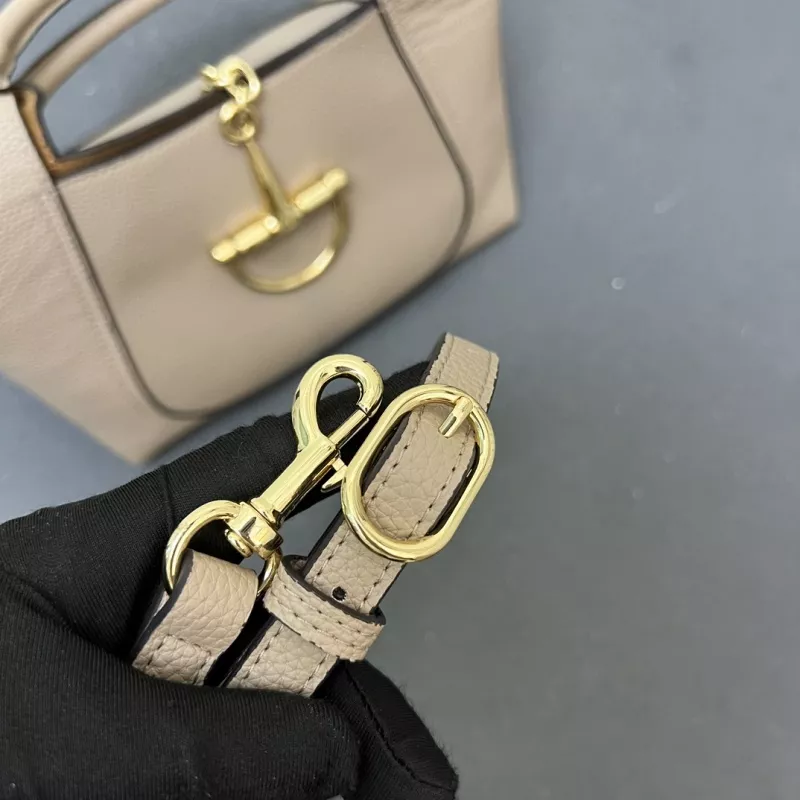 Gucci AAA Quality Handbags For Women Flexible 3484