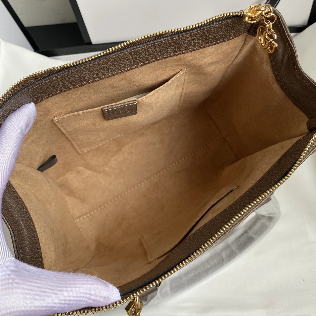 Gucci AAA Quality Handbags For Women Functional 1000