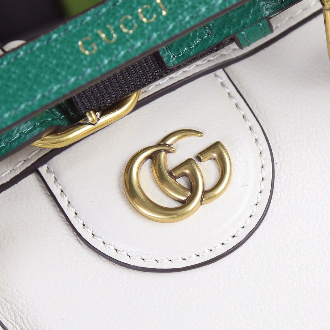 Gucci AAA Quality Handbags For Women Functional 456