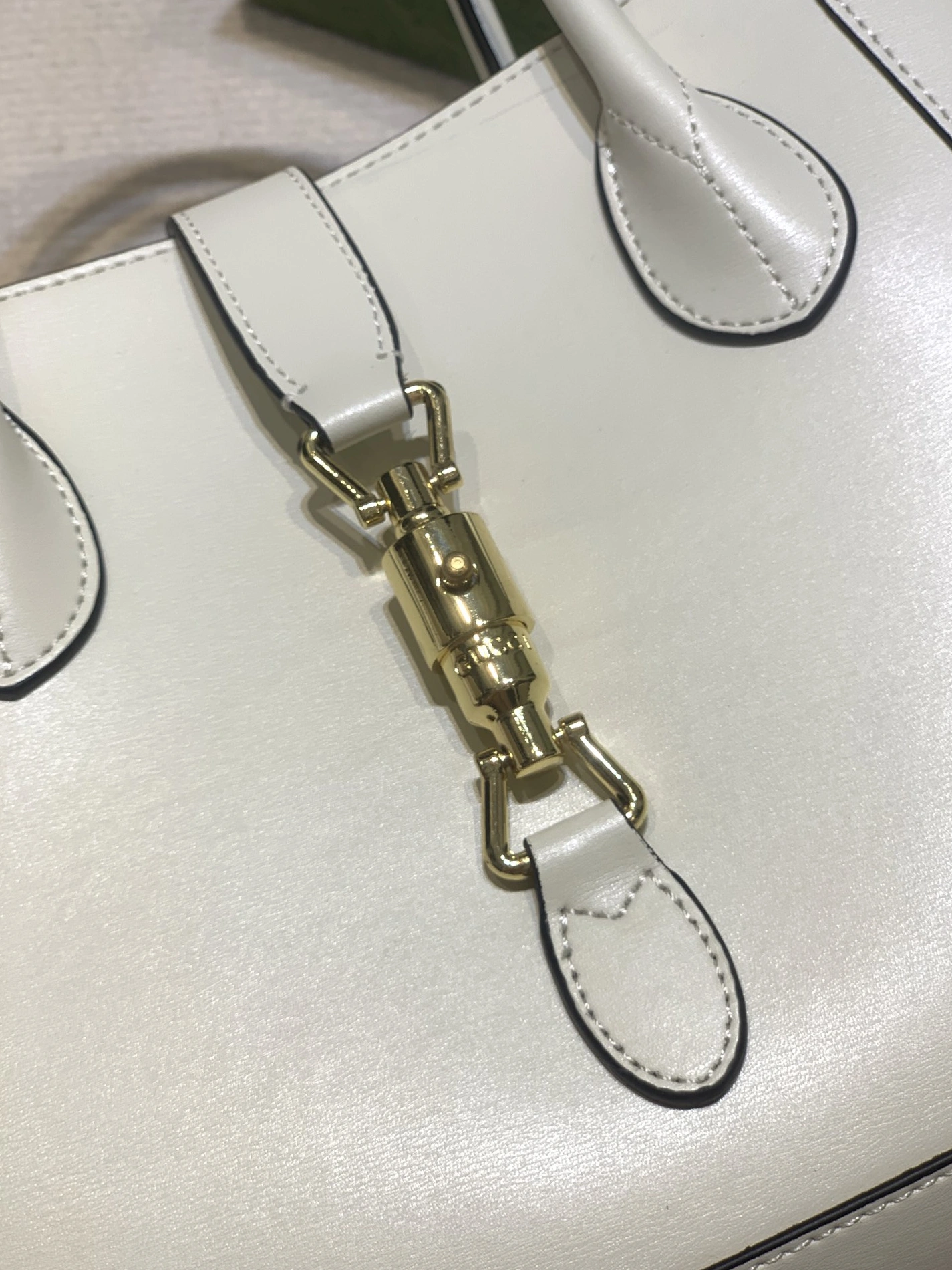 Gucci AAA Quality Handbags For Women GoAnywhere 8013