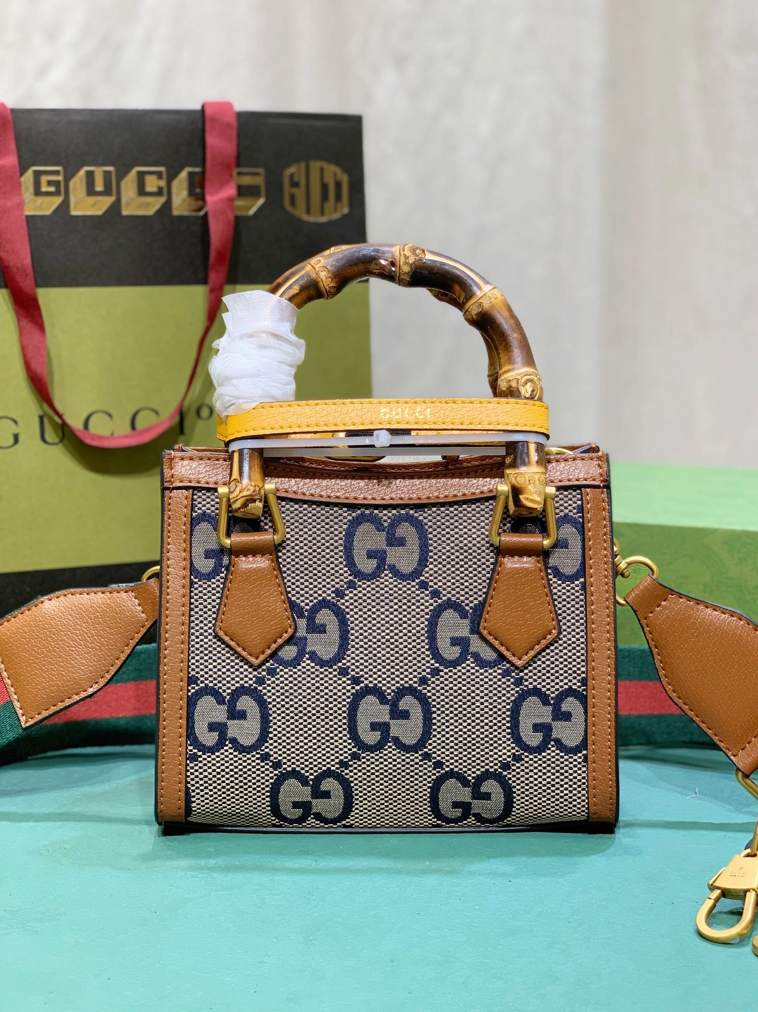 Gucci AAA Quality Handbags For Women HighQuality 4864