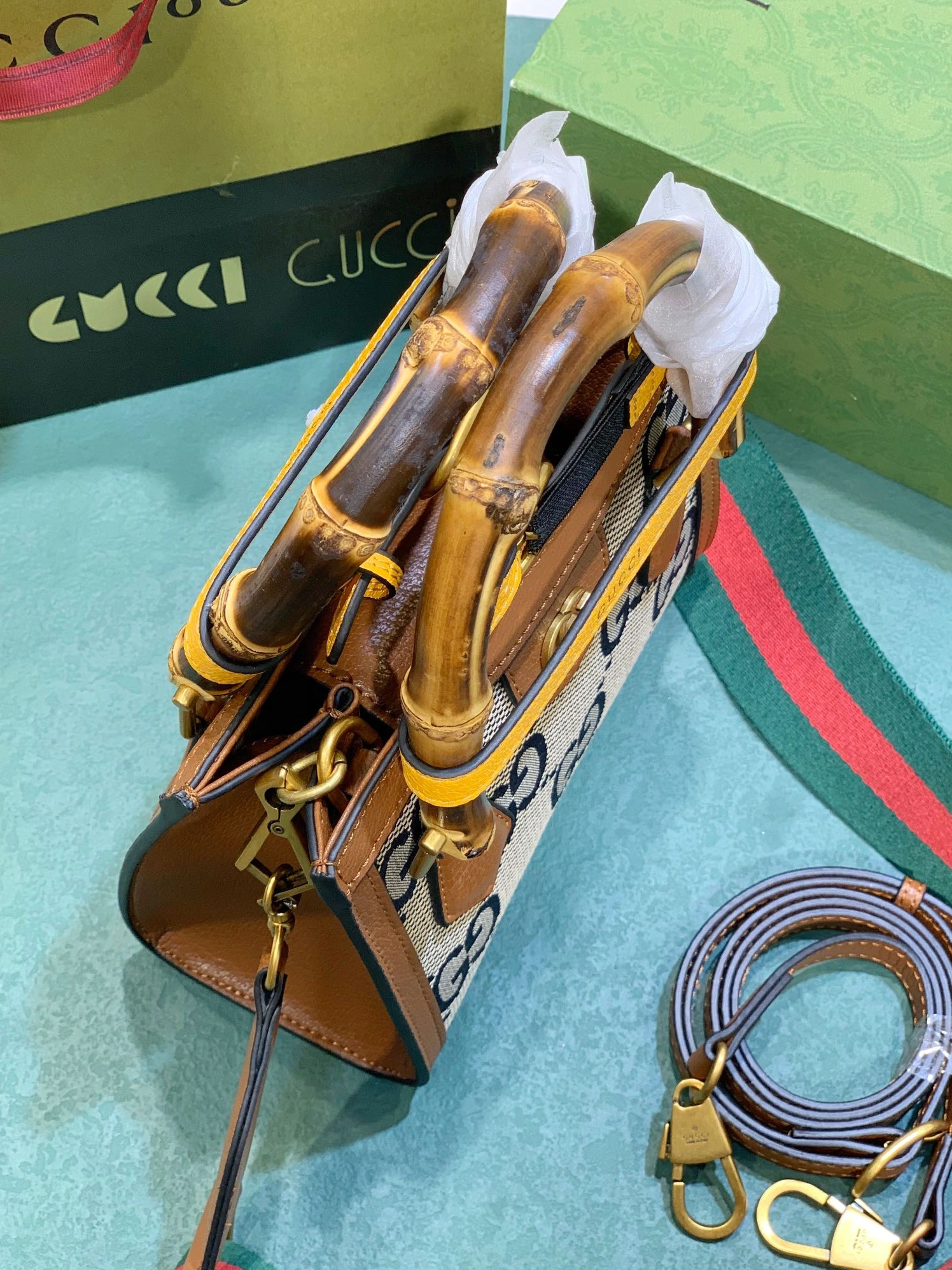 Gucci AAA Quality Handbags For Women HighQuality 4864