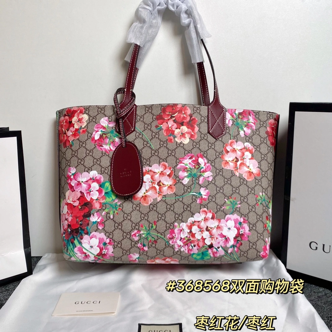 Gucci AAA Quality Handbags For Women Minimalist 6635