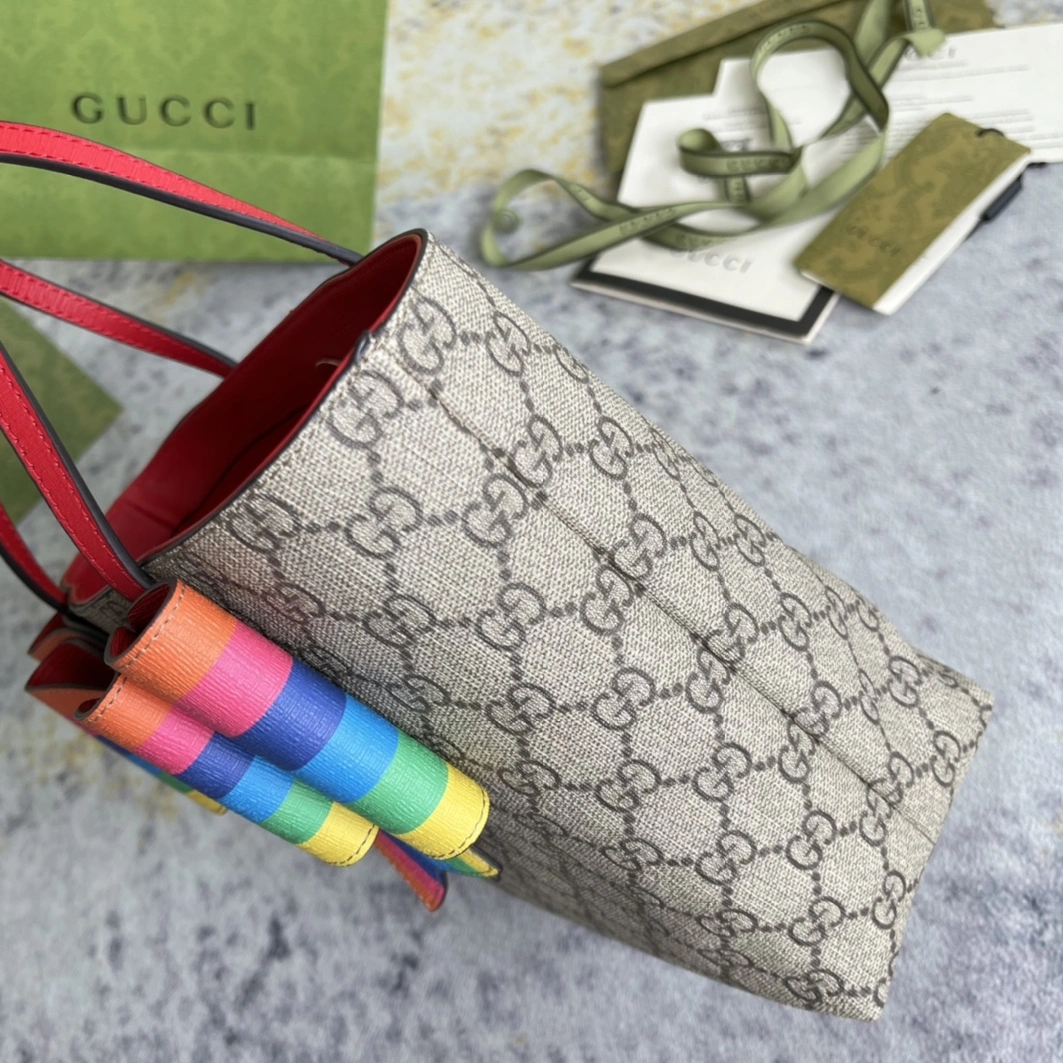 Gucci AAA Quality Handbags For Women Modern 3954