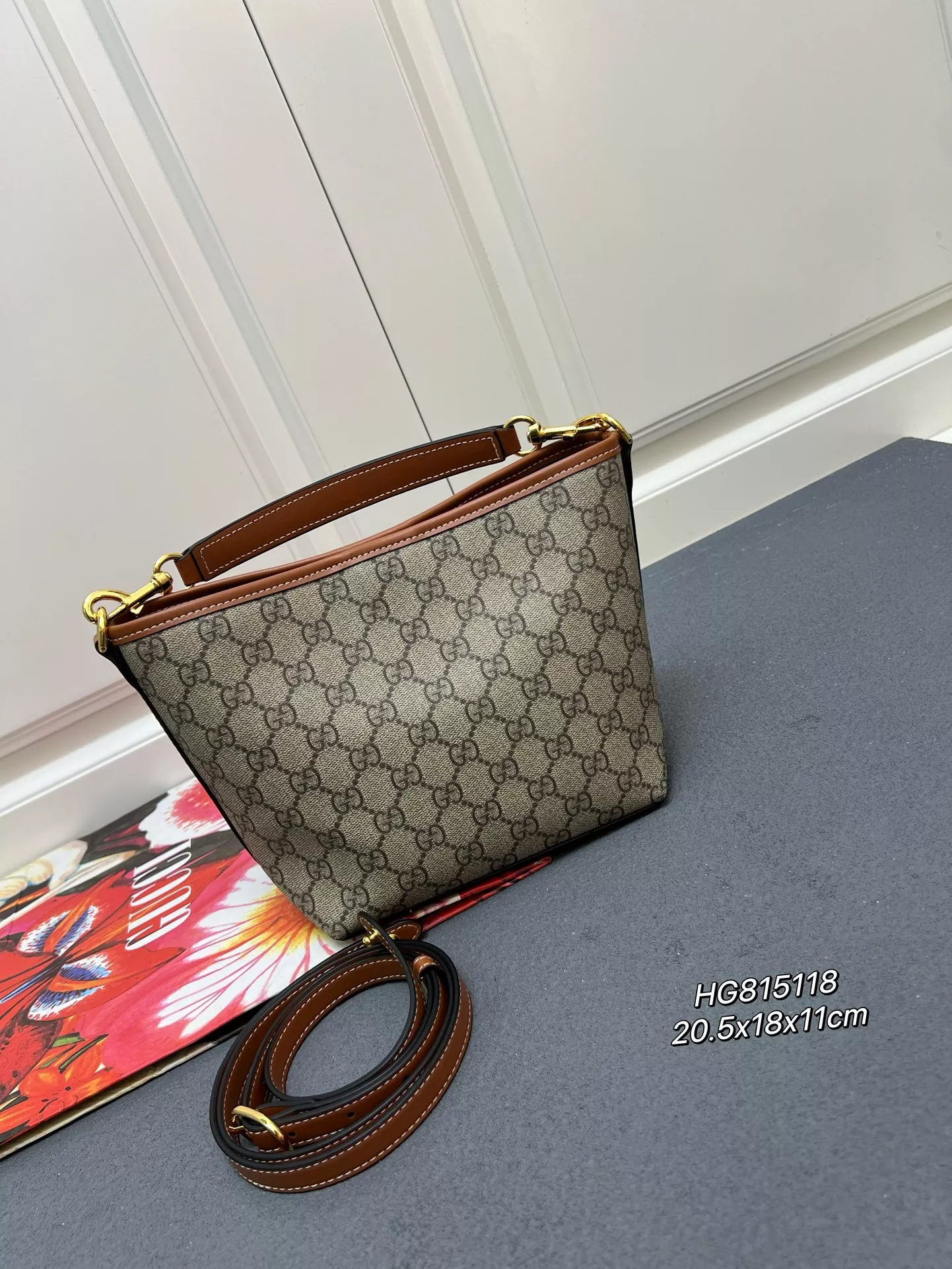 Gucci AAA Quality Handbags For Women Popular 9568