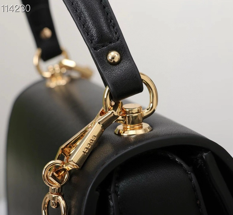 Gucci AAA Quality Handbags For Women Practical 5306