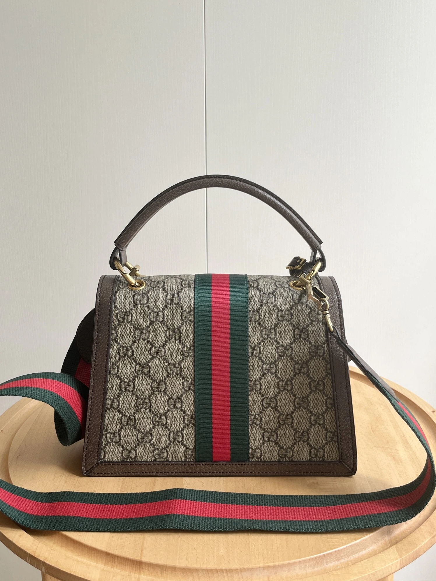 Gucci AAA Quality Handbags For Women Practical 9577