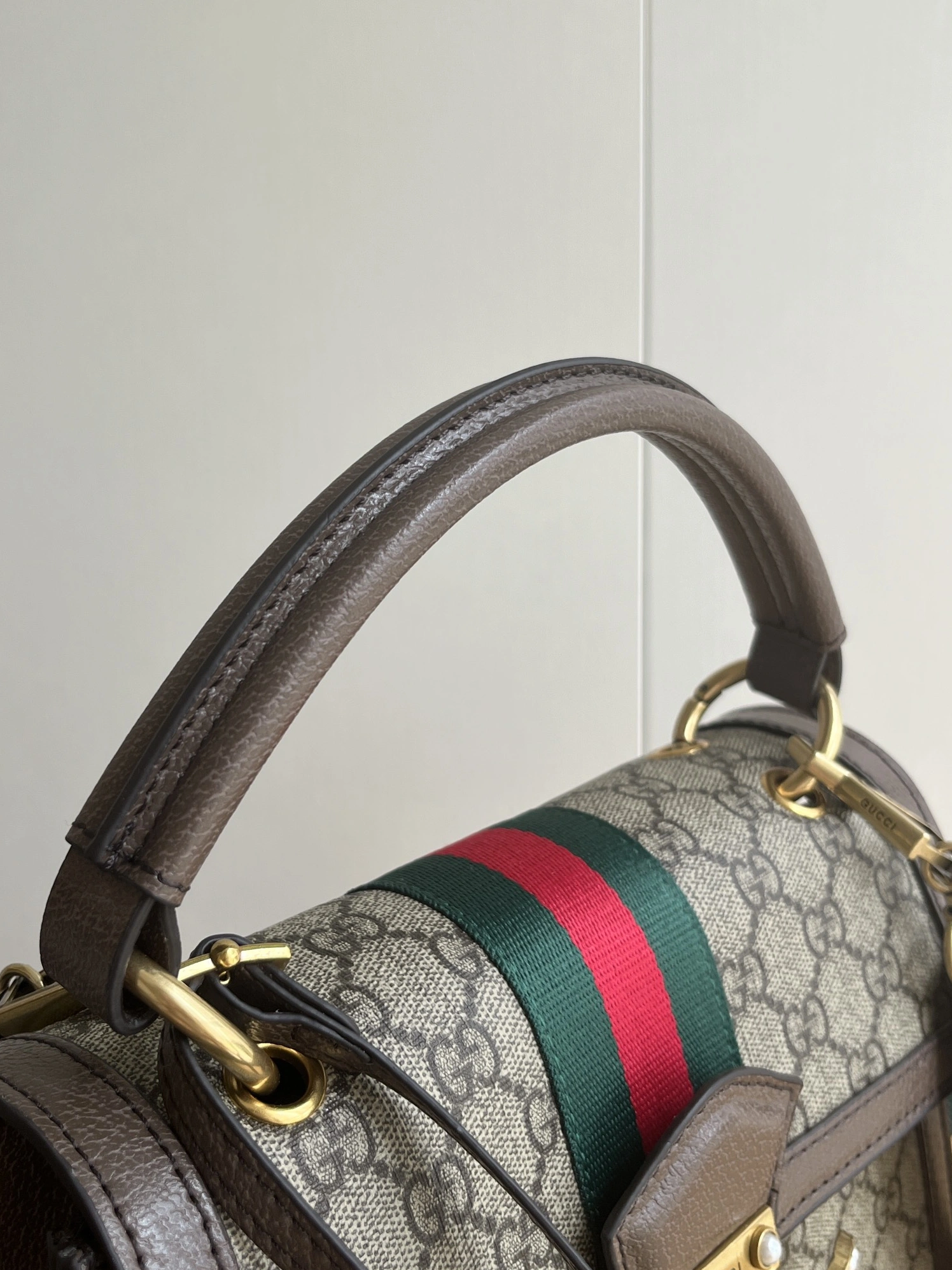 Gucci AAA Quality Handbags For Women Practical 9577