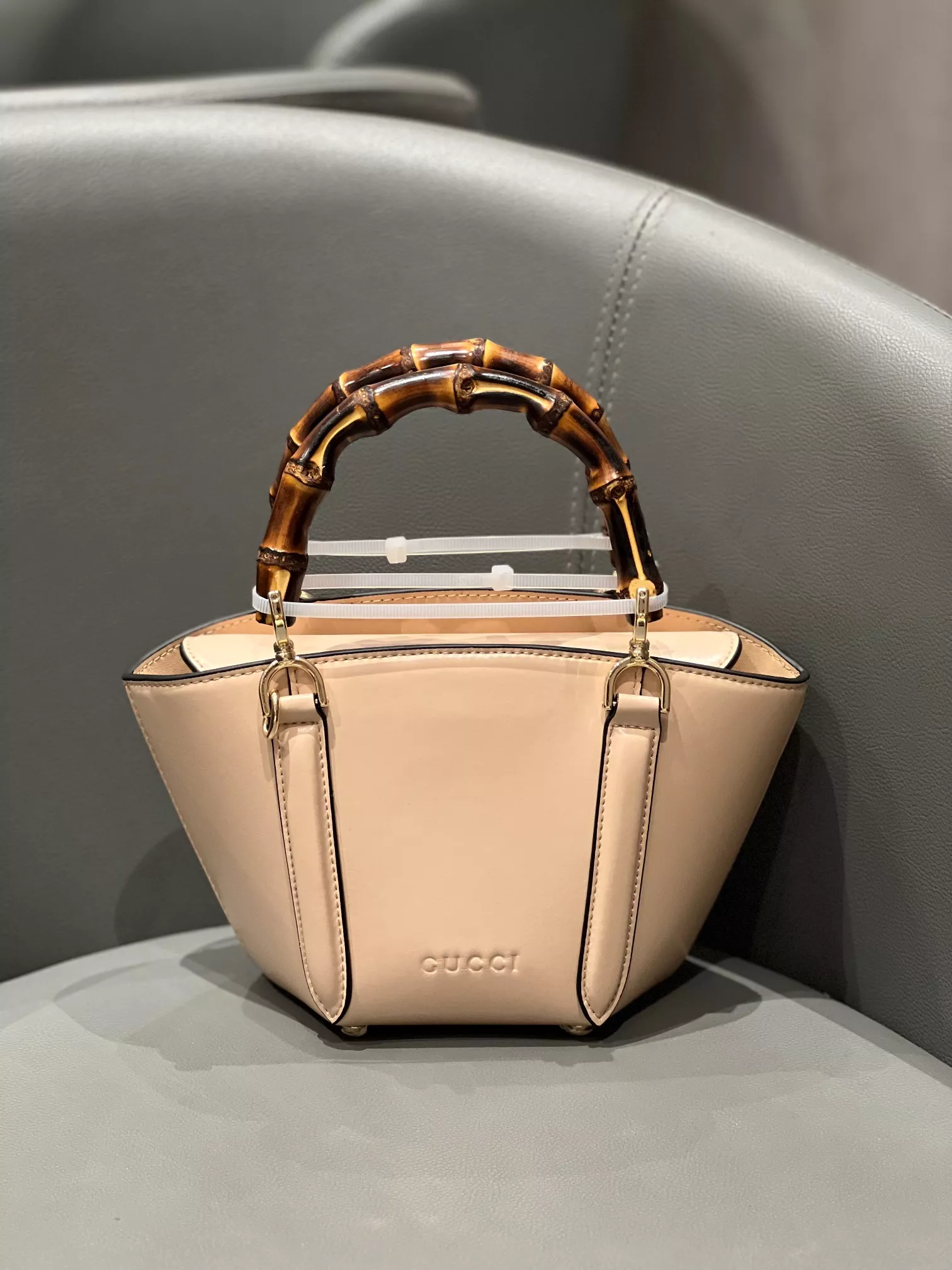 Gucci AAA Quality Handbags For Women Reliable 2306