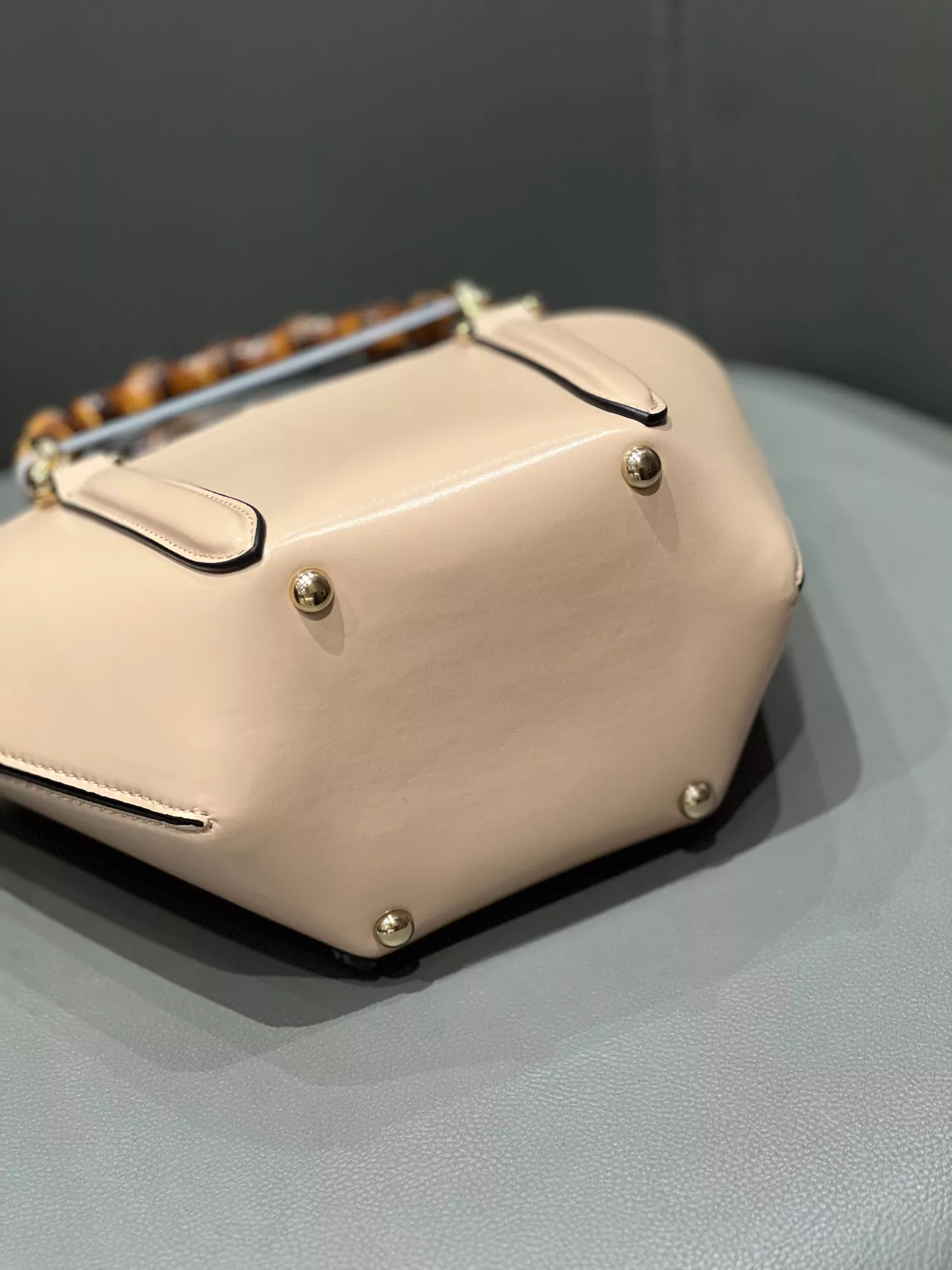 Gucci AAA Quality Handbags For Women Reliable 2306