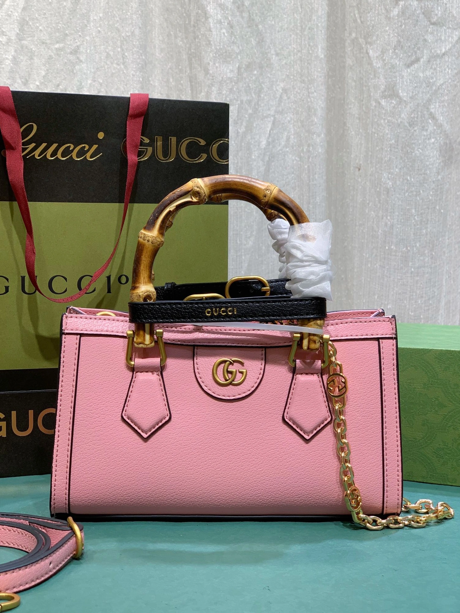 Gucci AAA Quality Handbags For Women Reliable 3583