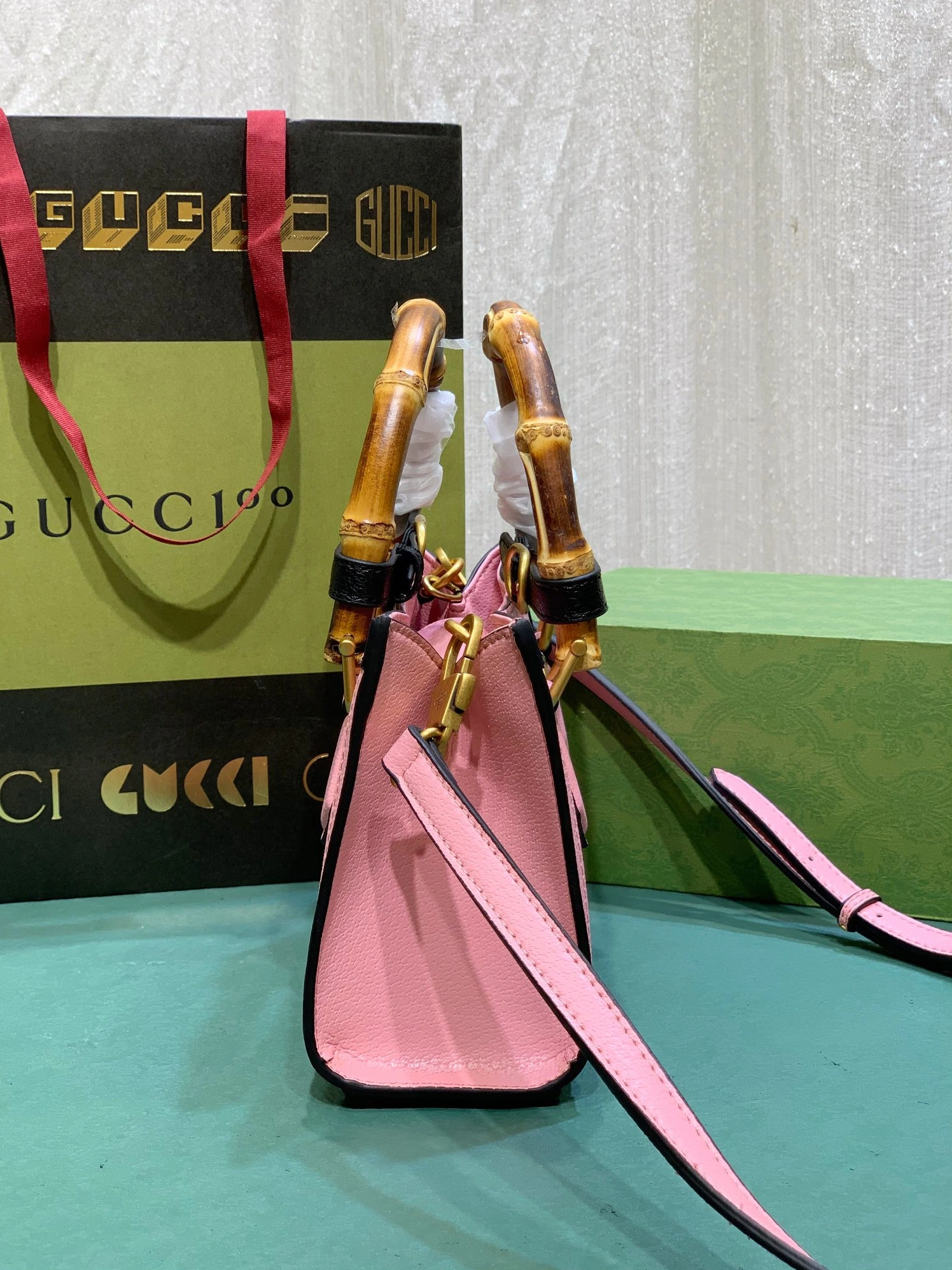 Gucci AAA Quality Handbags For Women Reliable 3583