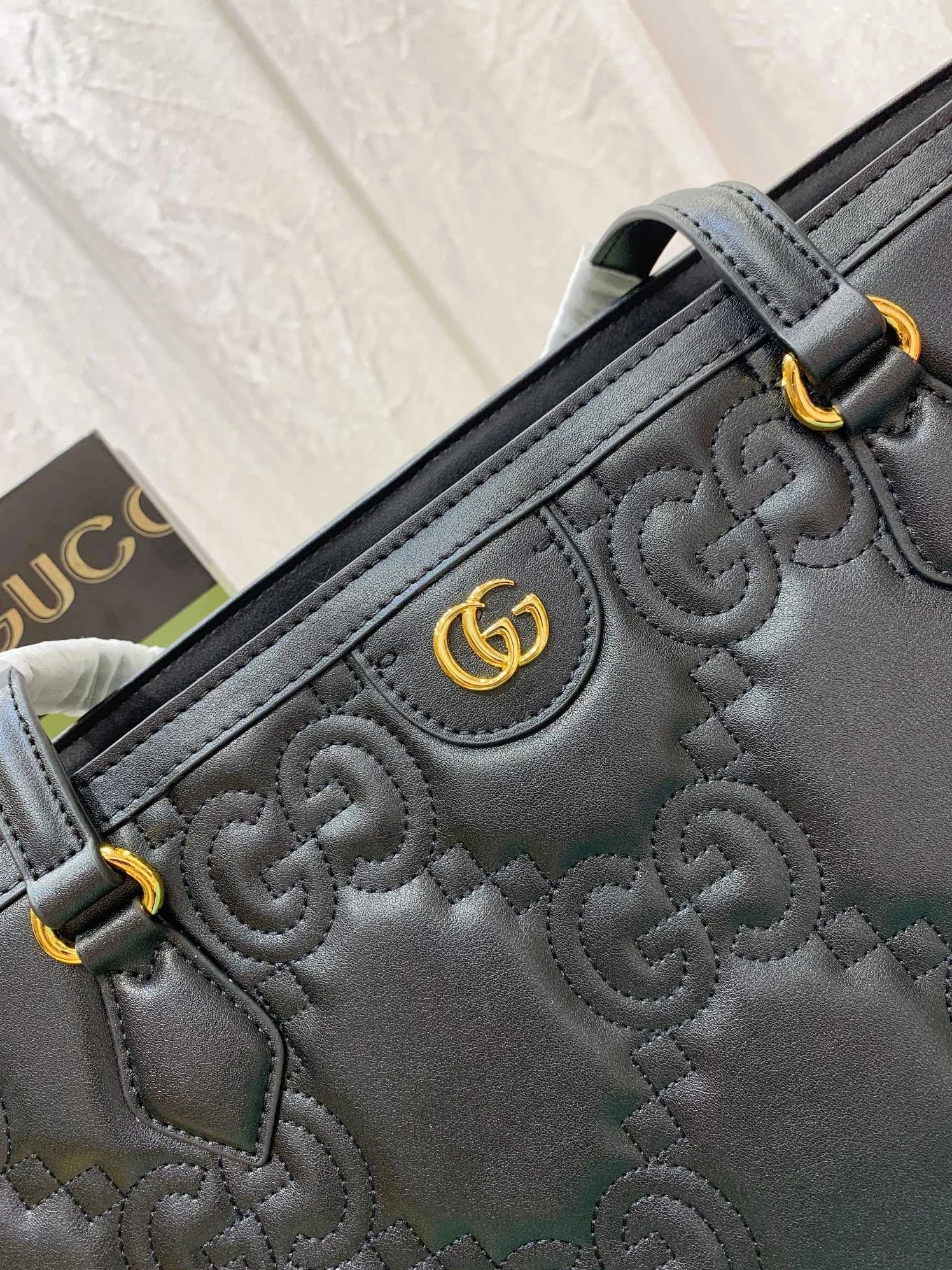 Gucci AAA Quality Handbags For Women Reliable 4128
