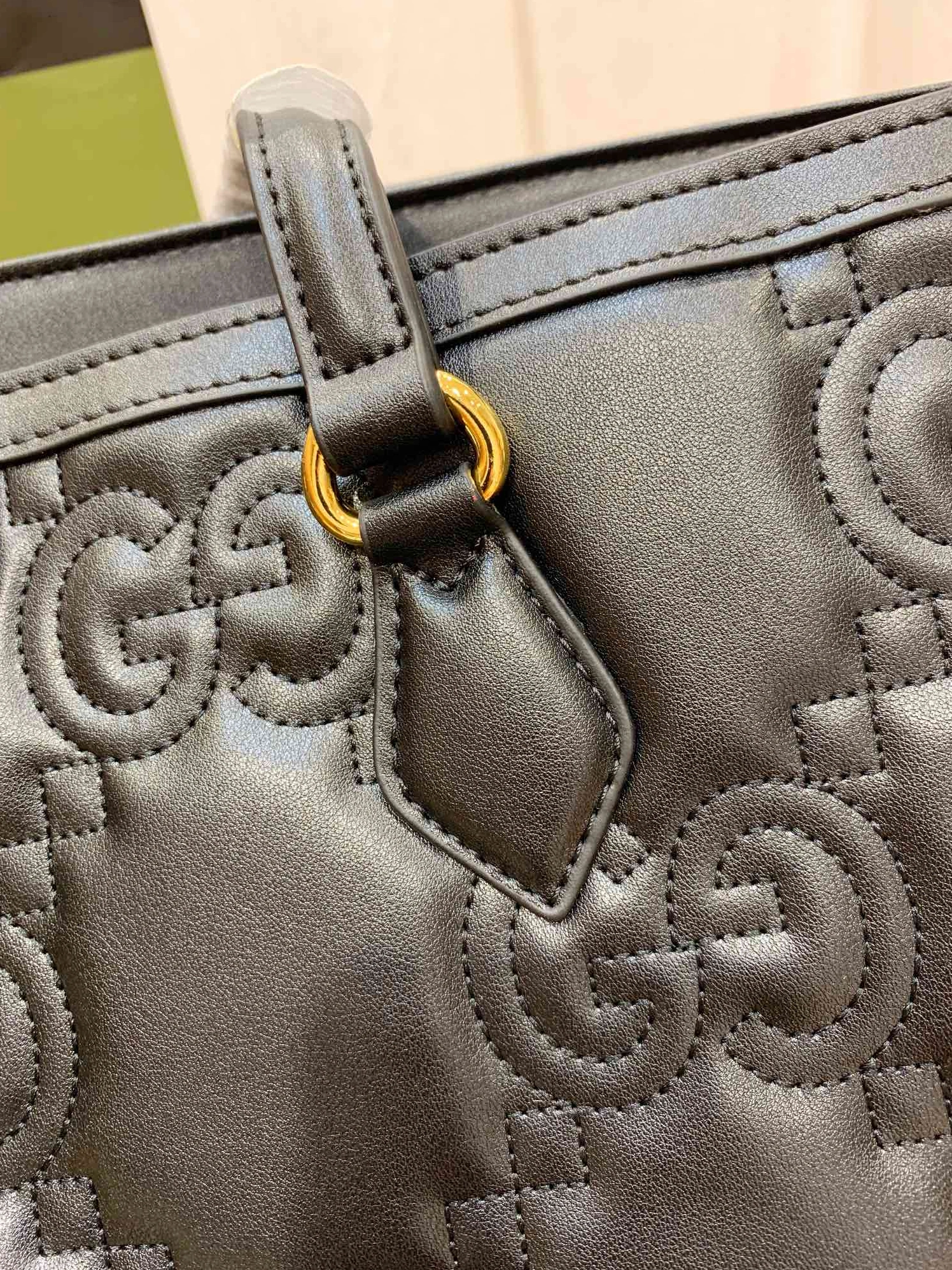 Gucci AAA Quality Handbags For Women Reliable 4128
