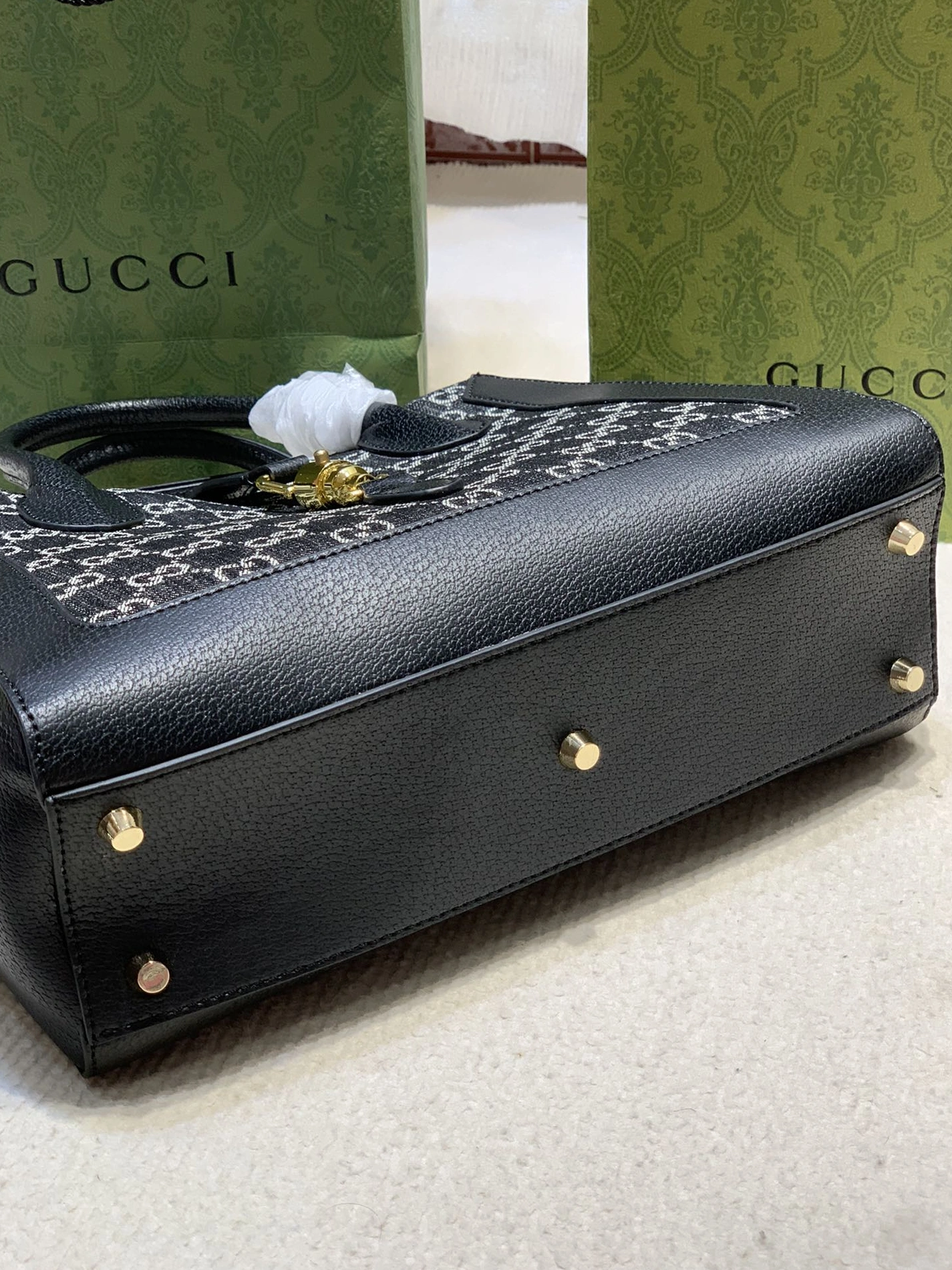 Gucci AAA Quality Handbags For Women Reliable 7812