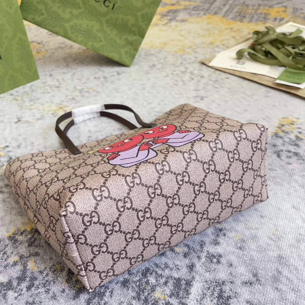 Gucci AAA Quality Handbags For Women Resilient 1552