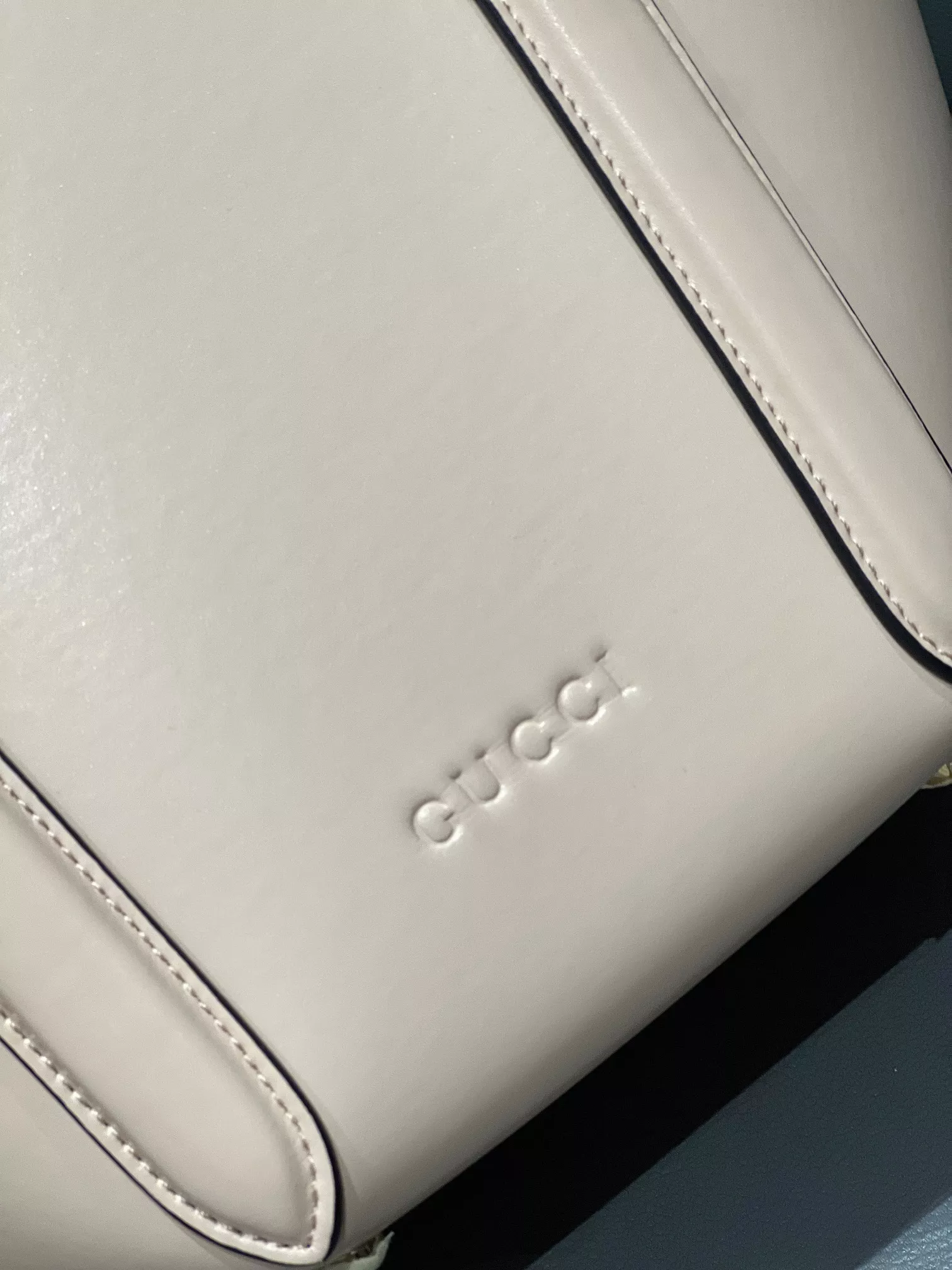 Gucci AAA Quality Handbags For Women Sophisticated 254