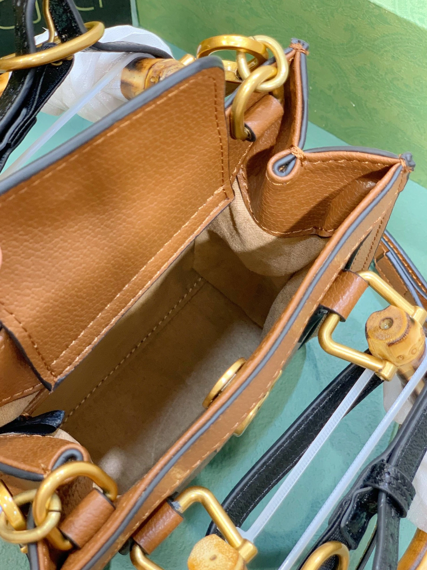 Gucci AAA Quality Handbags For Women SportInspired 2322