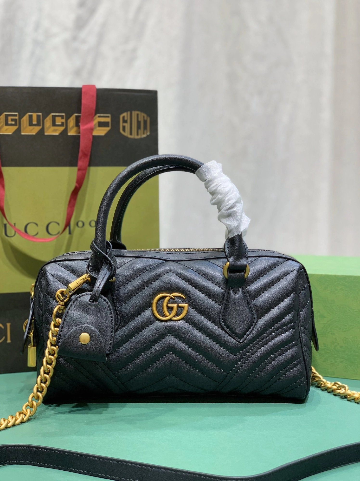 Gucci AAA Quality Handbags For Women StreetReady 8239