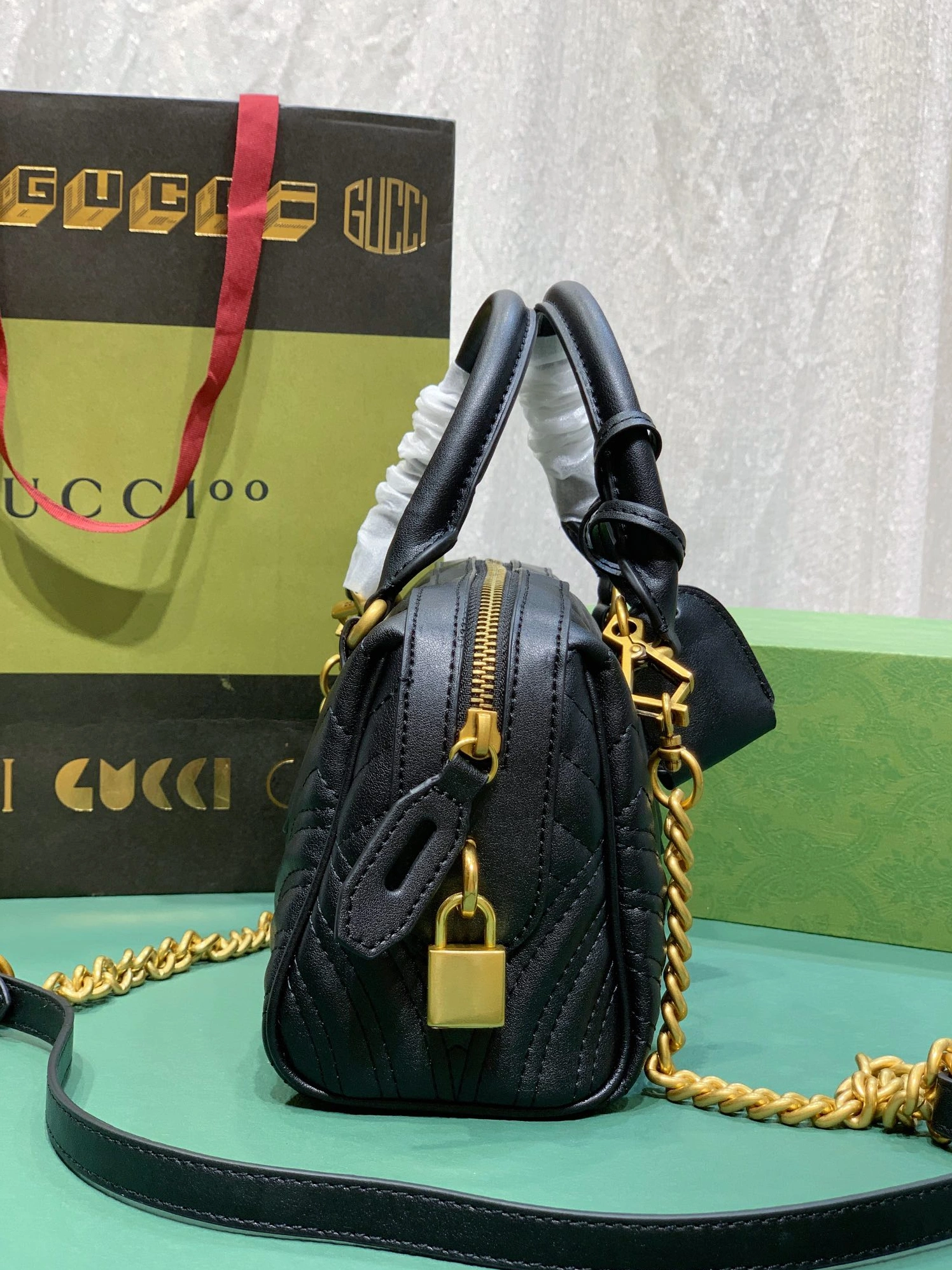 Gucci AAA Quality Handbags For Women StreetReady 8239