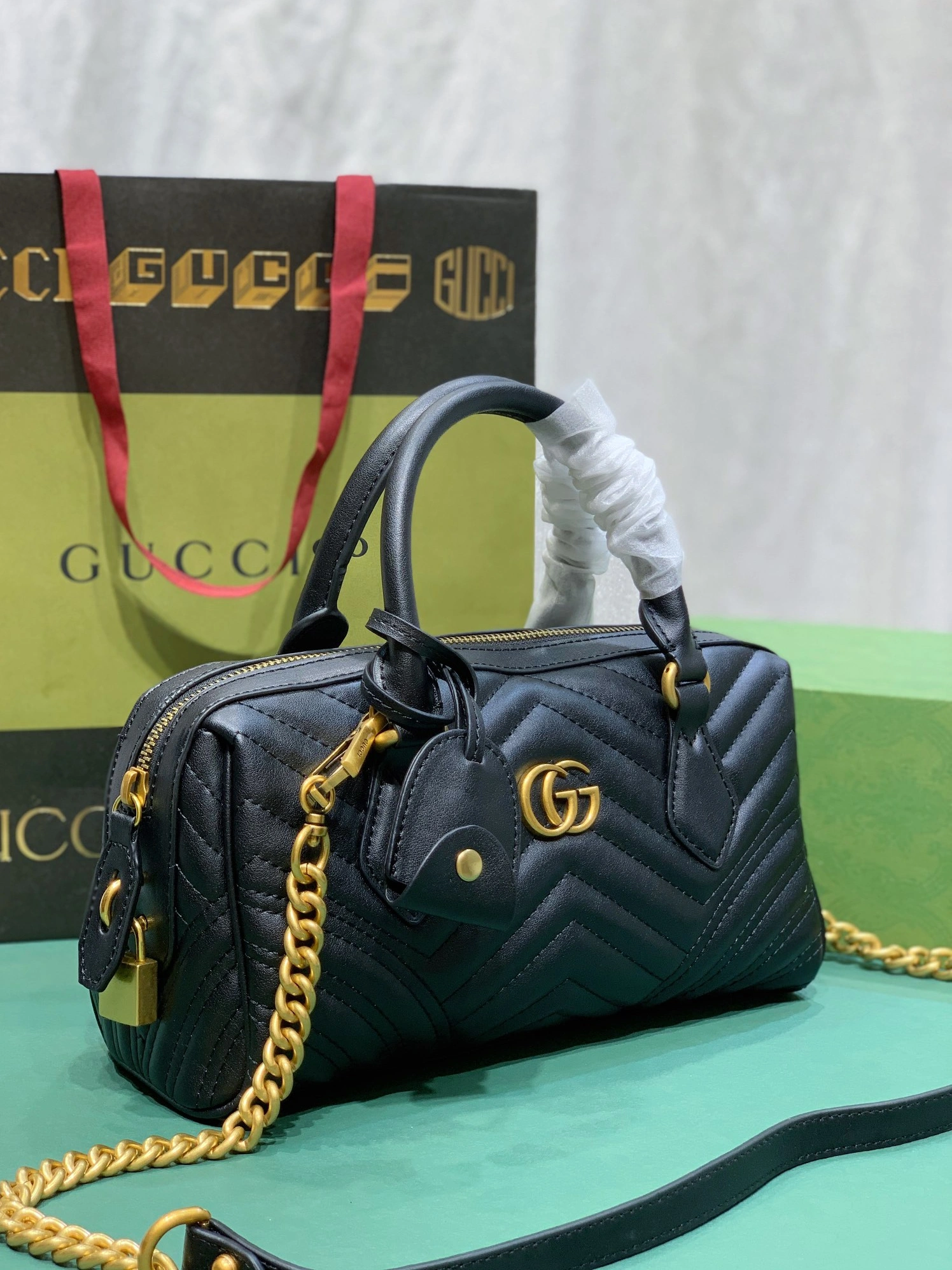 Gucci AAA Quality Handbags For Women StreetReady 8239