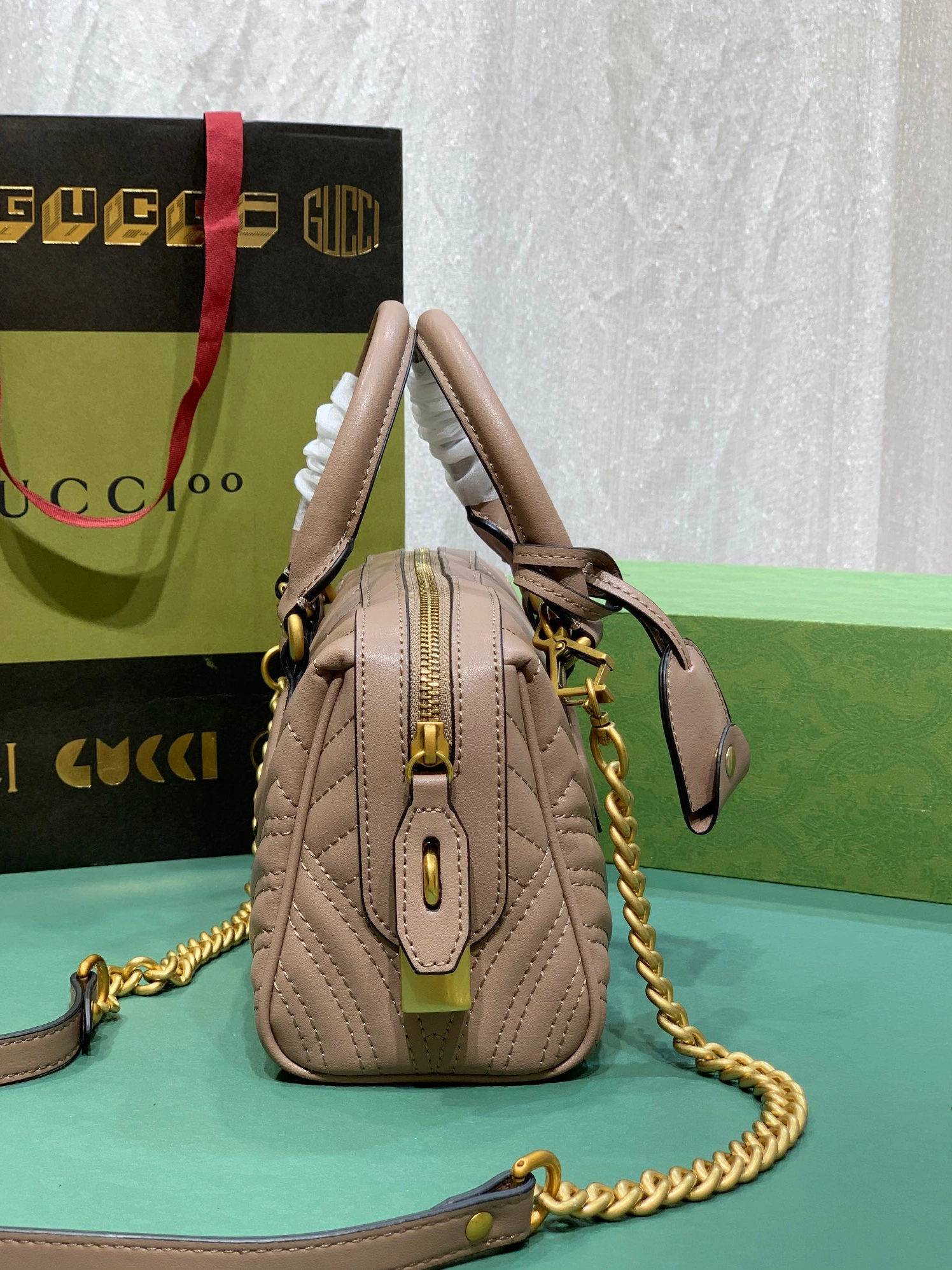 Gucci AAA Quality Handbags For Women Timeless 7124