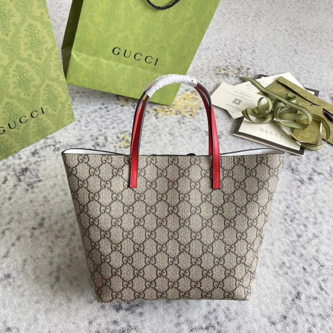 Gucci AAA Quality Handbags For Women Trendsetting 4518