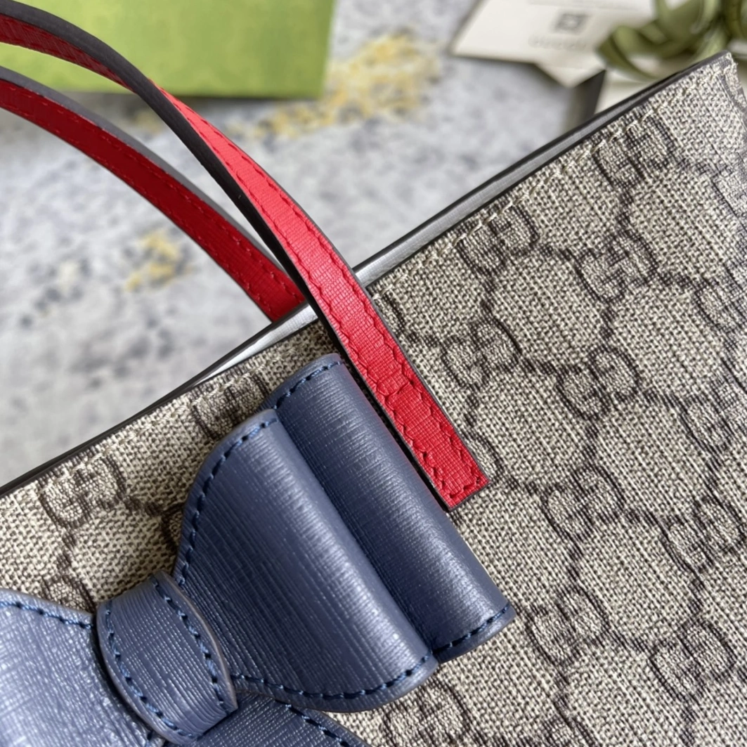 Gucci AAA Quality Handbags For Women Trendsetting 4518