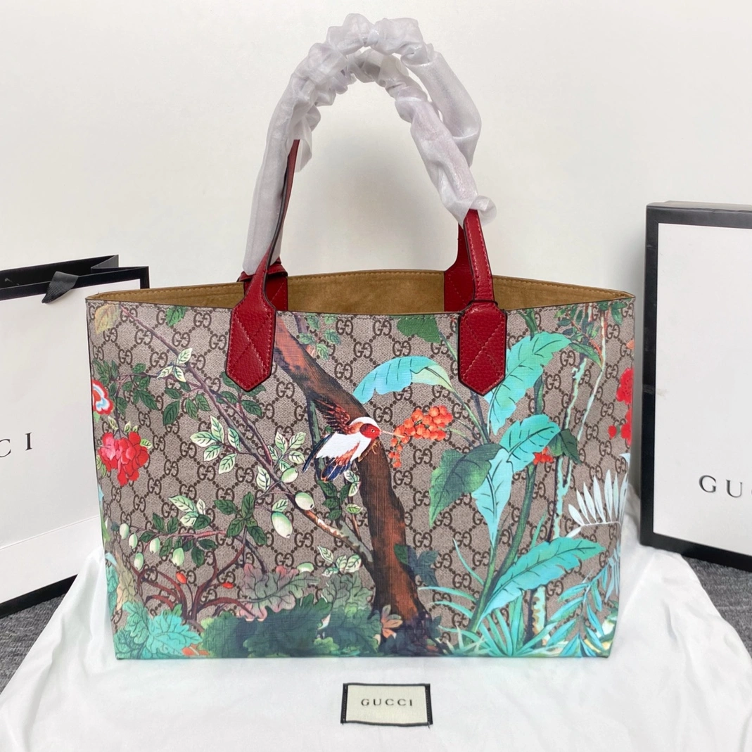 Gucci AAA Quality Handbags For Women Trendsetting 9854