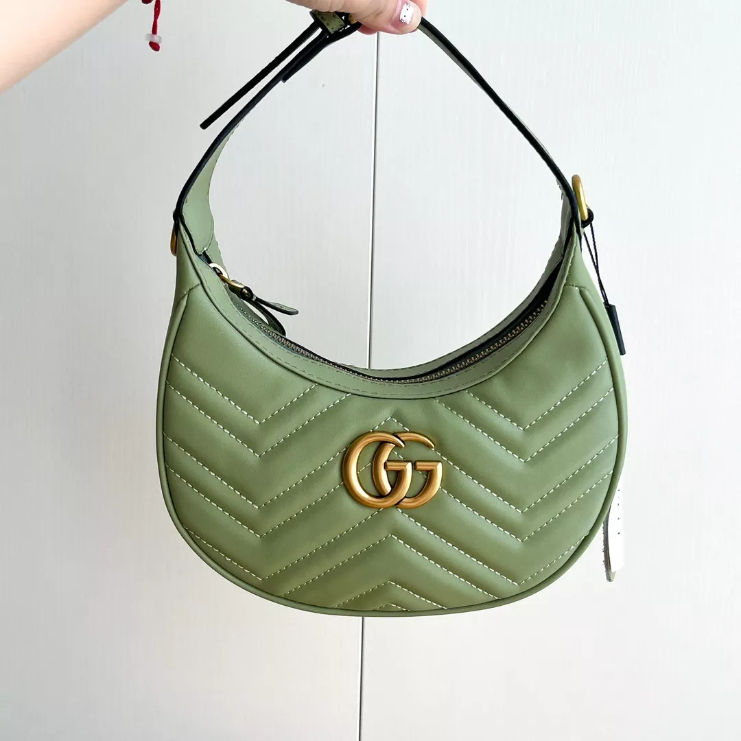Gucci AAA Quality Handbags For Women Trendy 2493