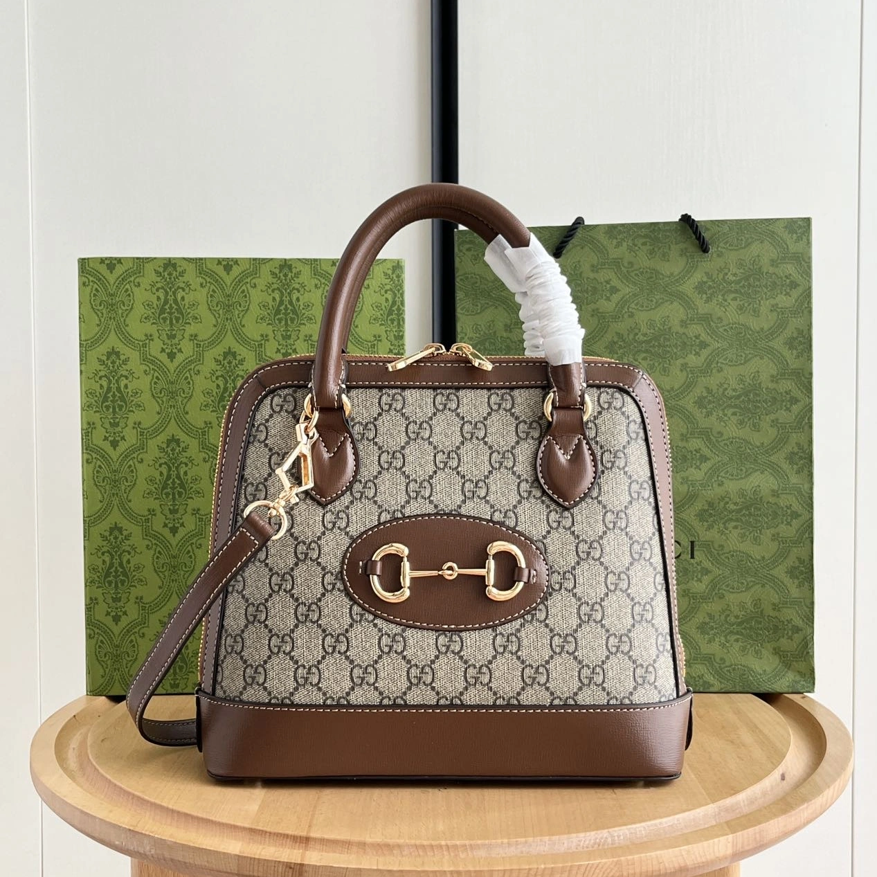 Gucci AAA Quality Handbags For Women Trendy 4263