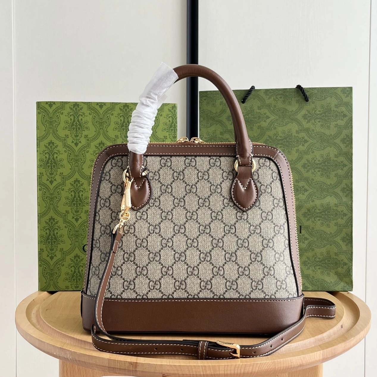 Gucci AAA Quality Handbags For Women Trendy 4263